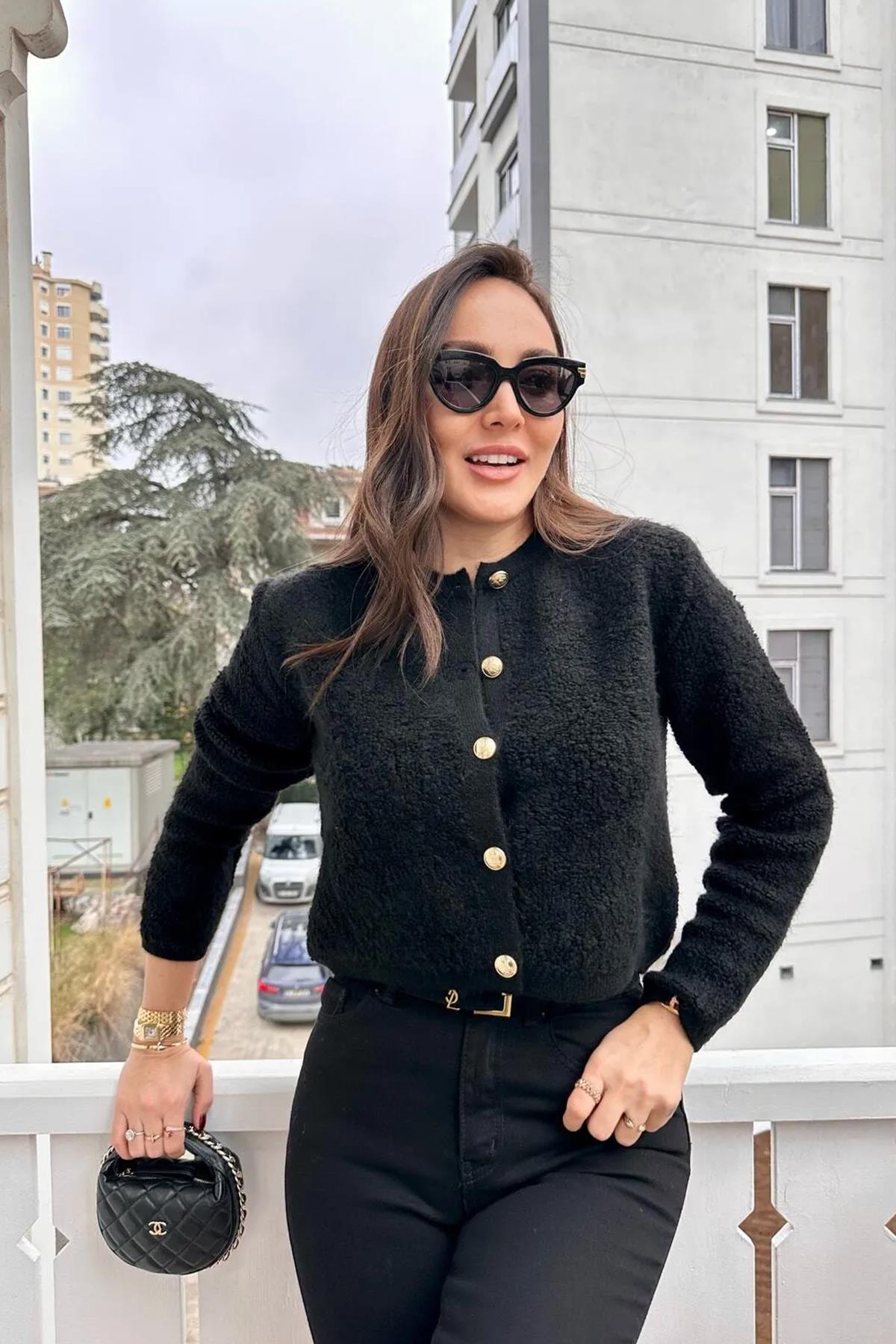 YUMOŞ DÜĞMELİ HIRKA SİYAH