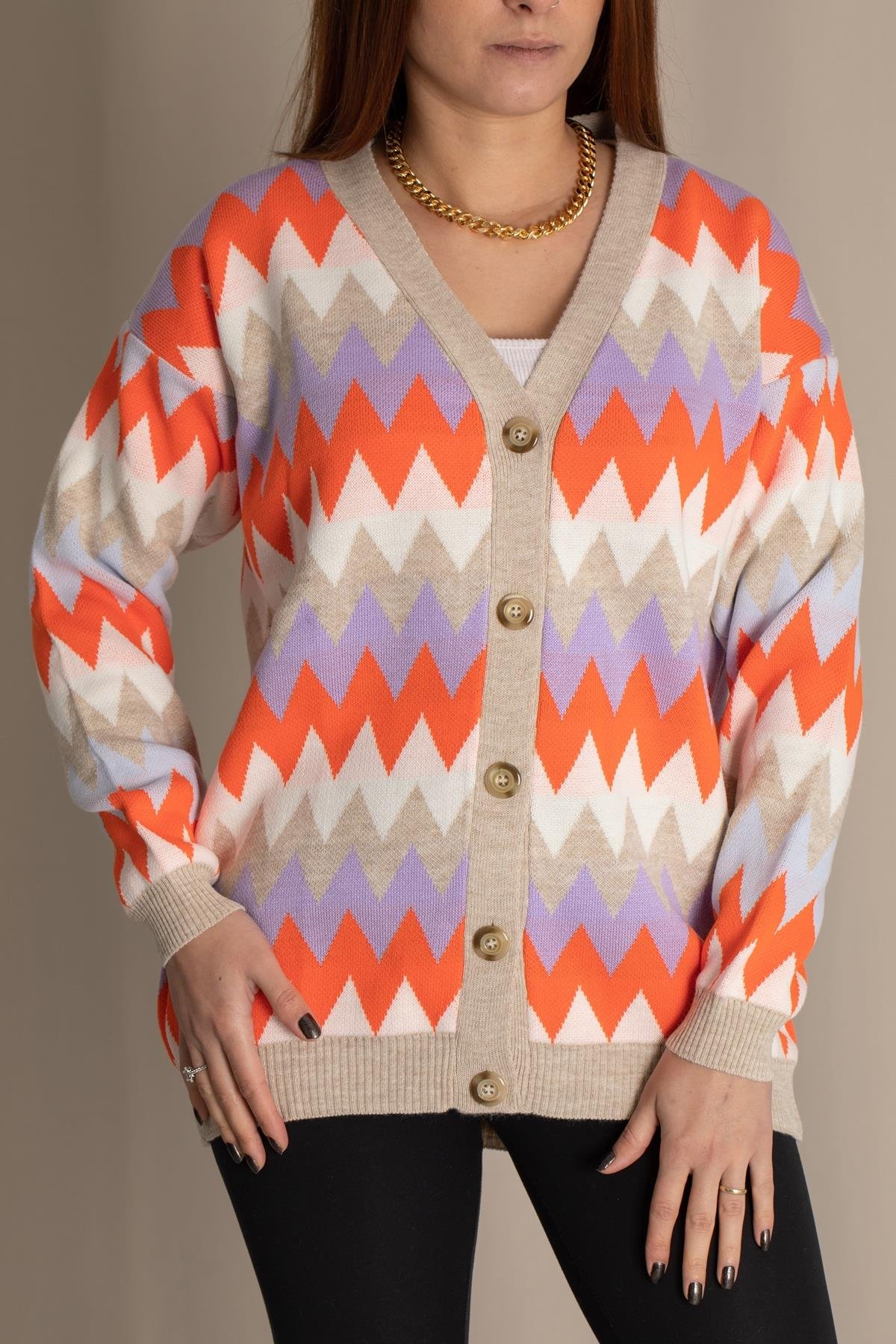 Strickjacke mit Zickzackmuster