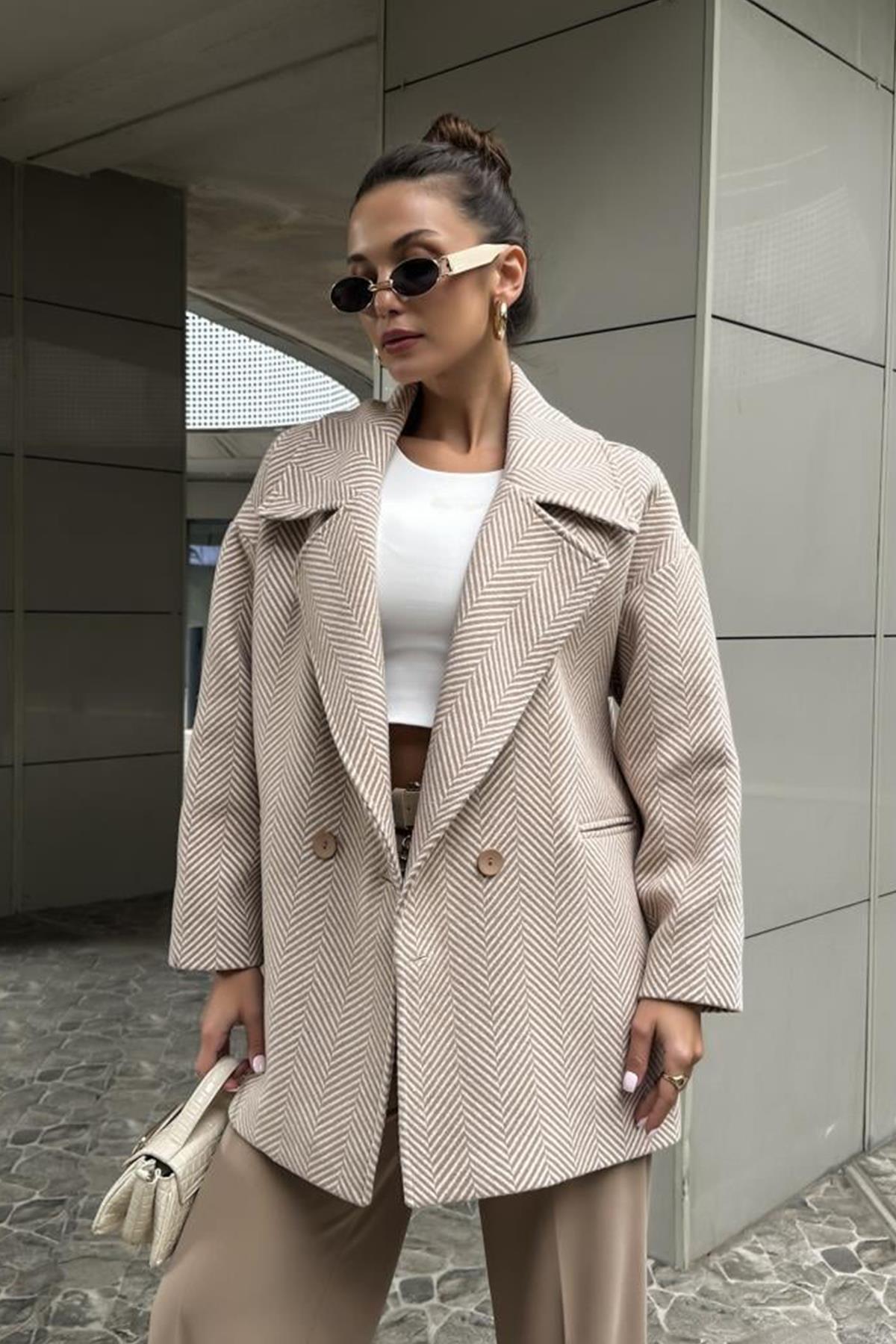 BALIK SIRTI ARA BOY DÜĞMELİ KABAN TAŞ