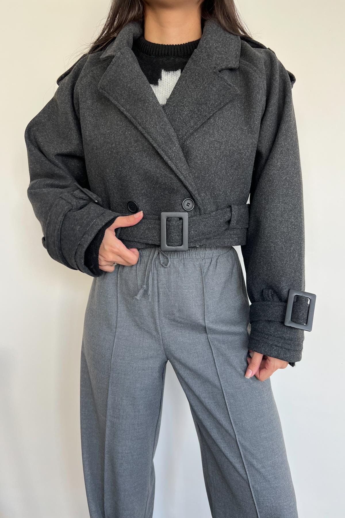 BELİ KEMERLİ KISA KIRÇILLI KAŞE KABAN ANTRASİT