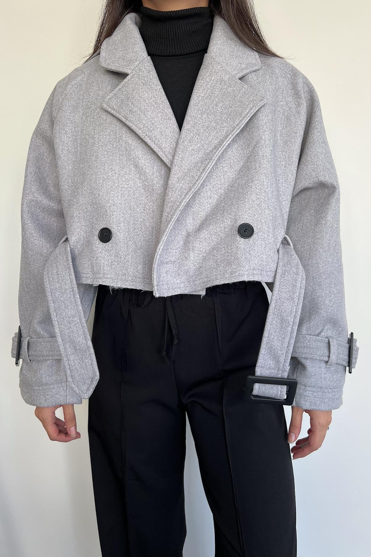 BELİ KEMERLİ KISA KIRÇILLI KAŞE KABAN GRİ