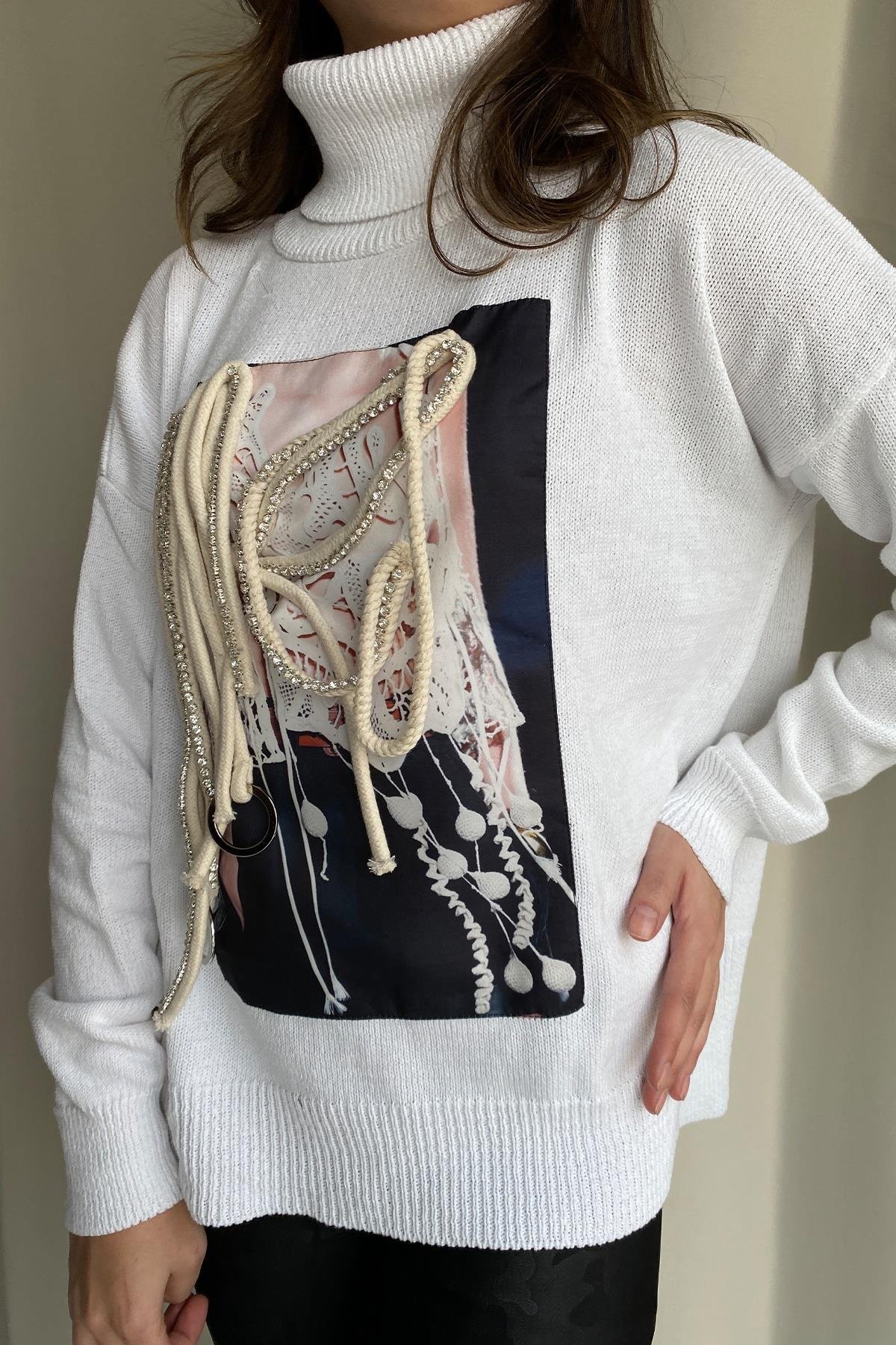 AKSESUARLI KAZAK BEYAZ