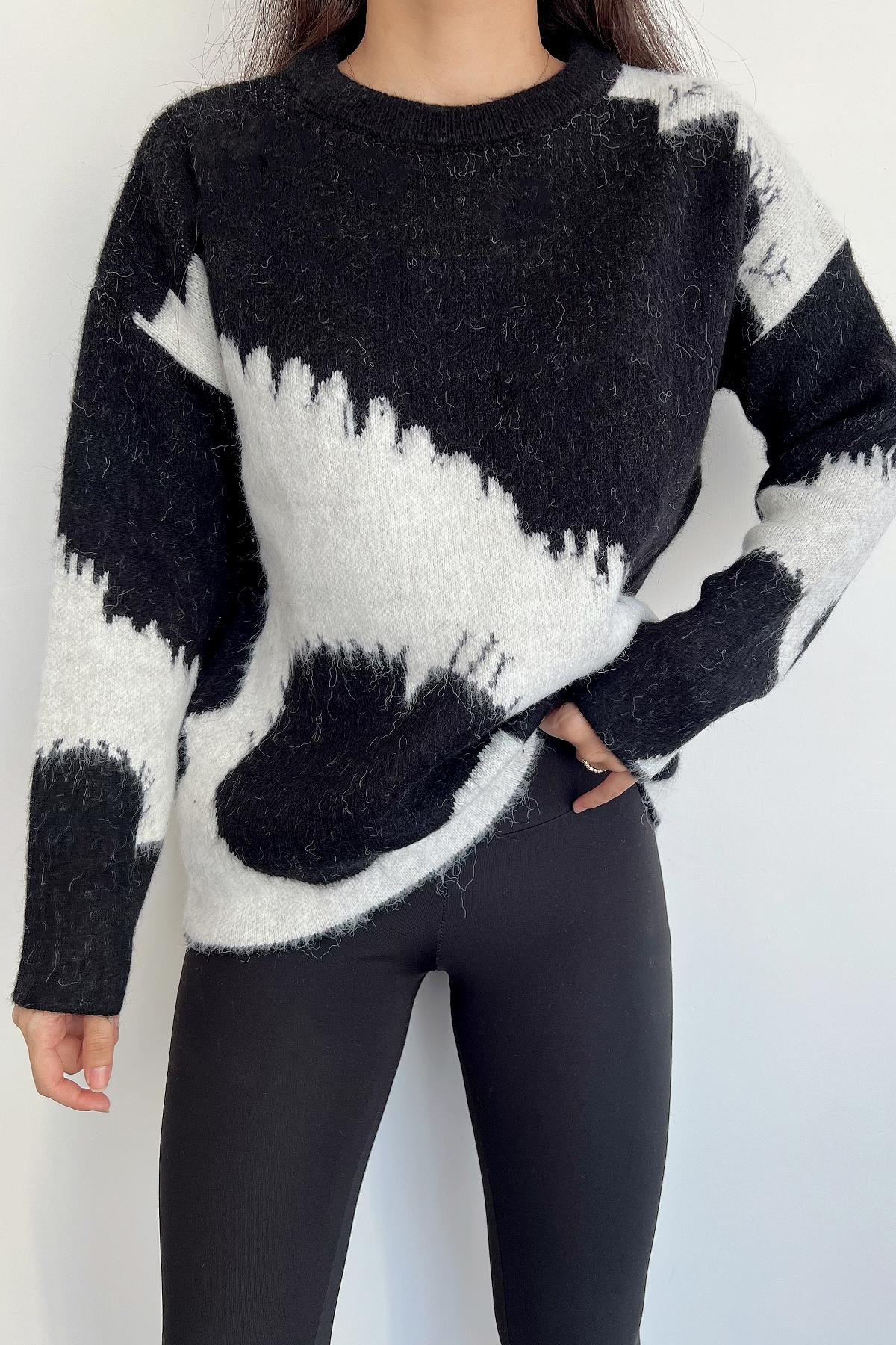 BİSİKLET YAKA ARA BOY 2 RENKLİ KAZAK SİYAH-KREM