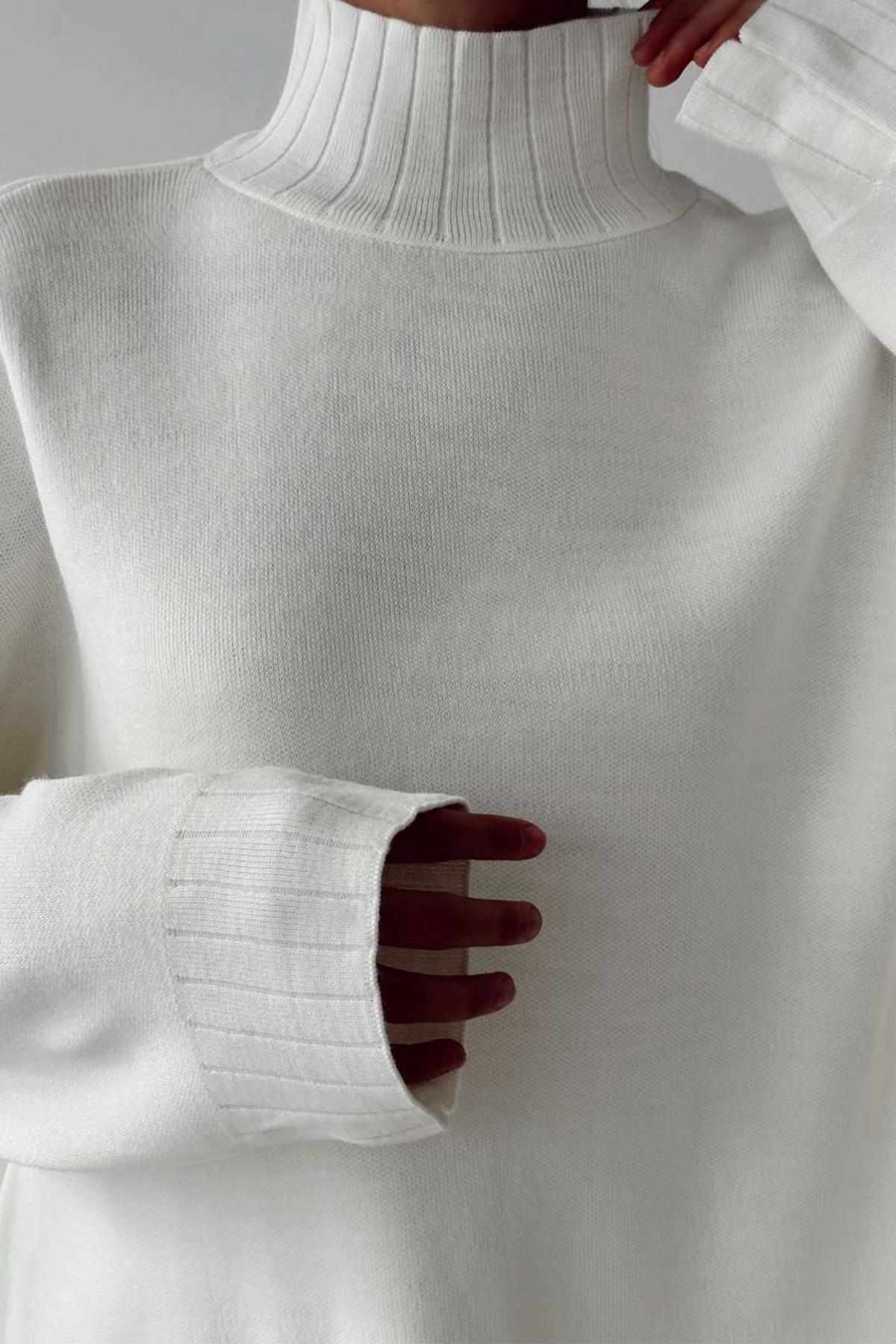 DİK YAKA ARA BOY TRİKO KAZAK EKRU