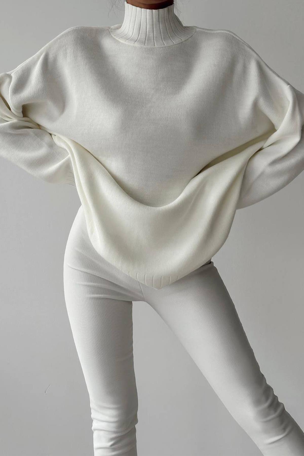 DİK YAKA ARA BOY TRİKO KAZAK EKRU