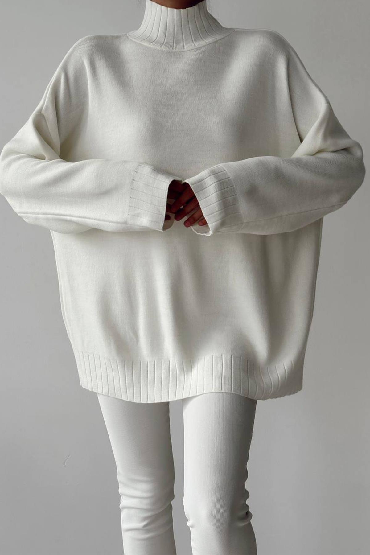 DİK YAKA ARA BOY TRİKO KAZAK EKRU