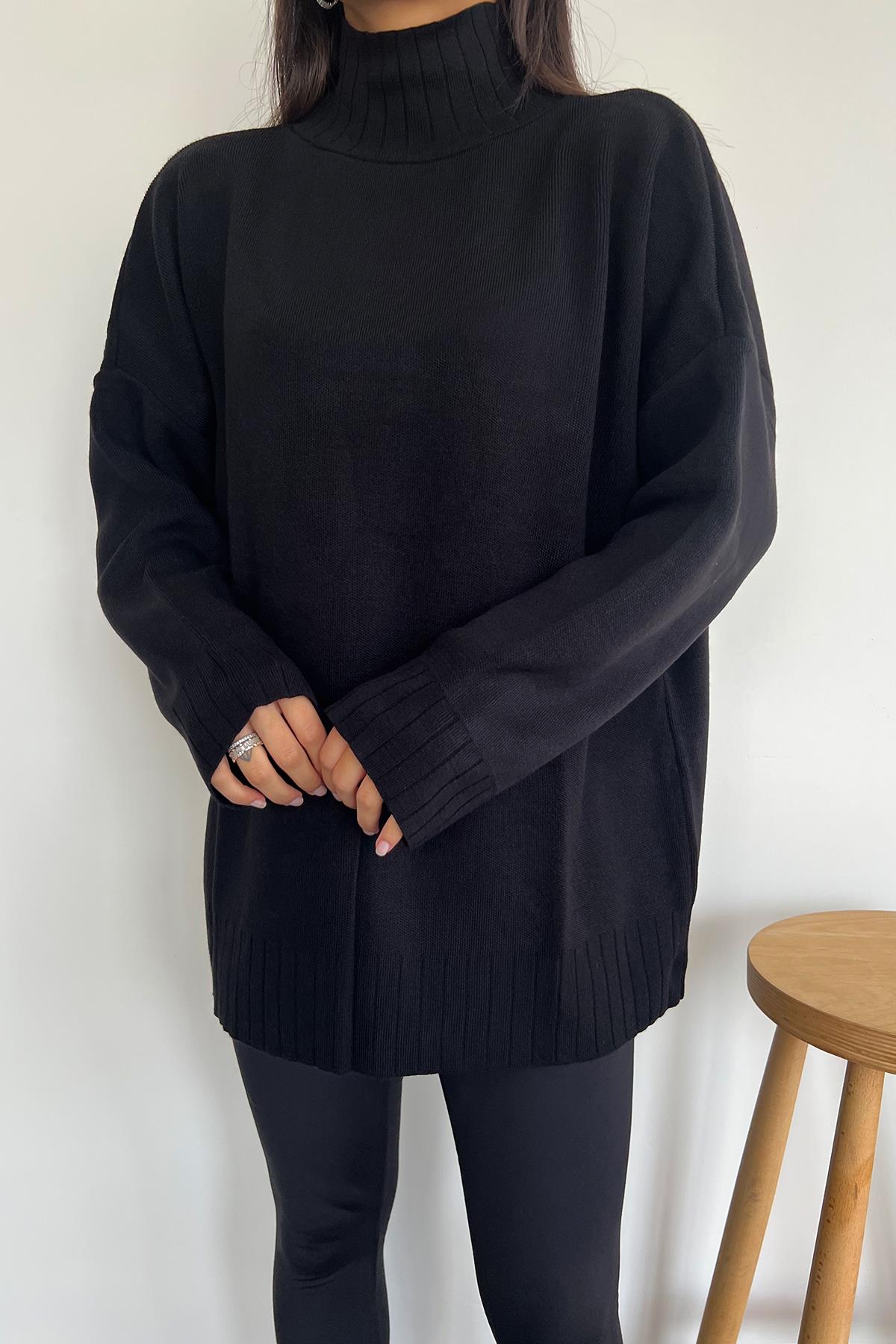 DİK YAKA ARA BOY TRİKO KAZAK SİYAH