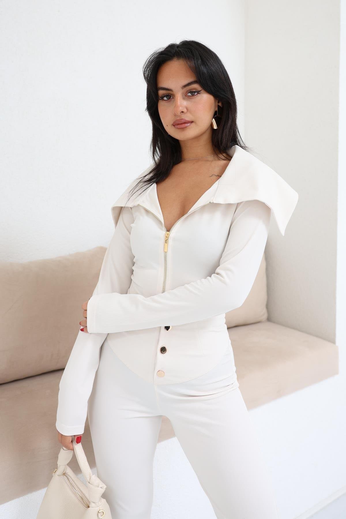 WIDE COLLAR ZIPPER CROP SWEATER