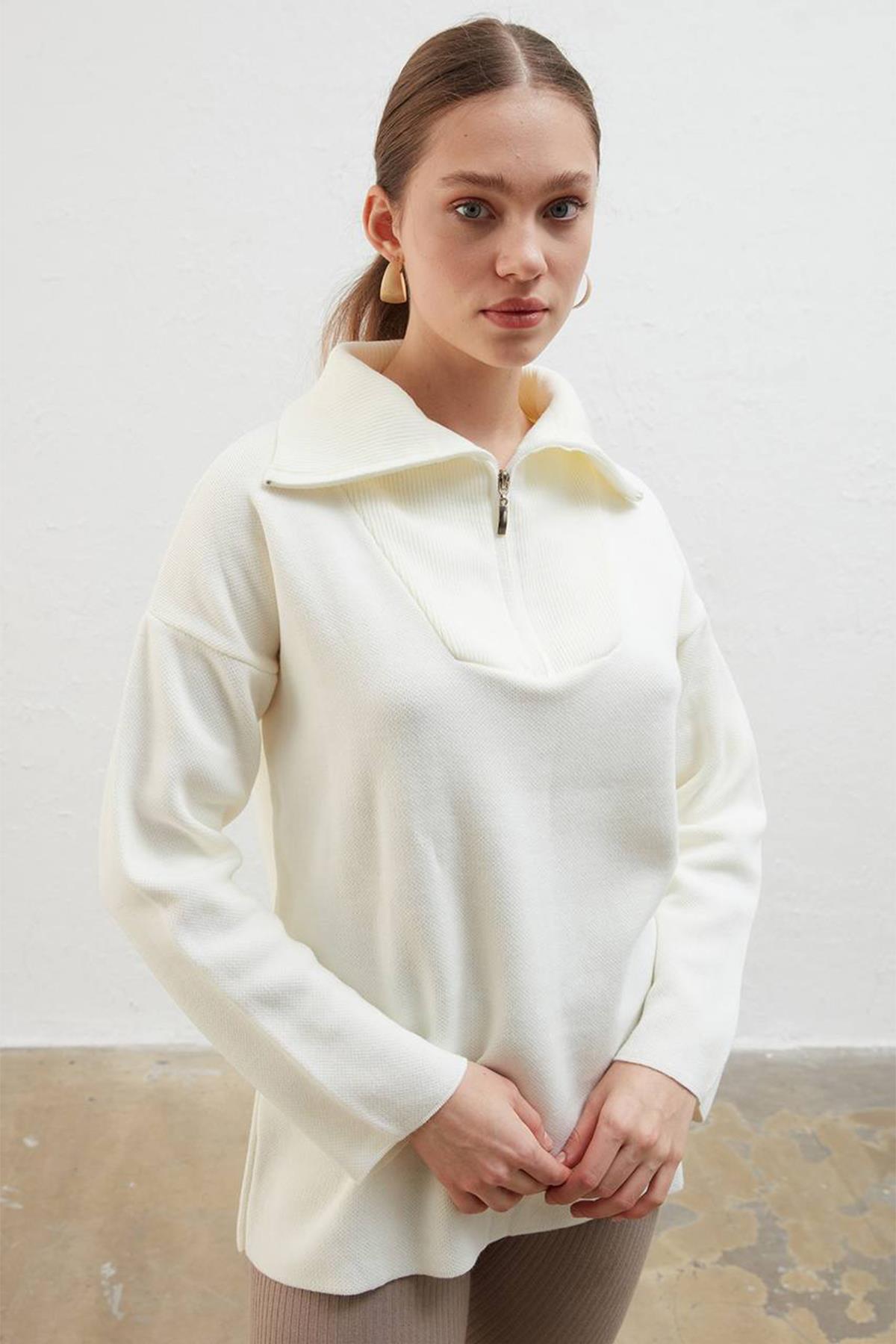 GENİŞ YAKA FERMUARLI TRİKO KAZAK EKRU