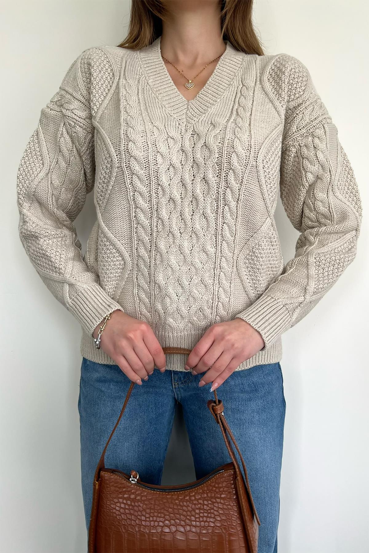 سترة بنمط محبوك