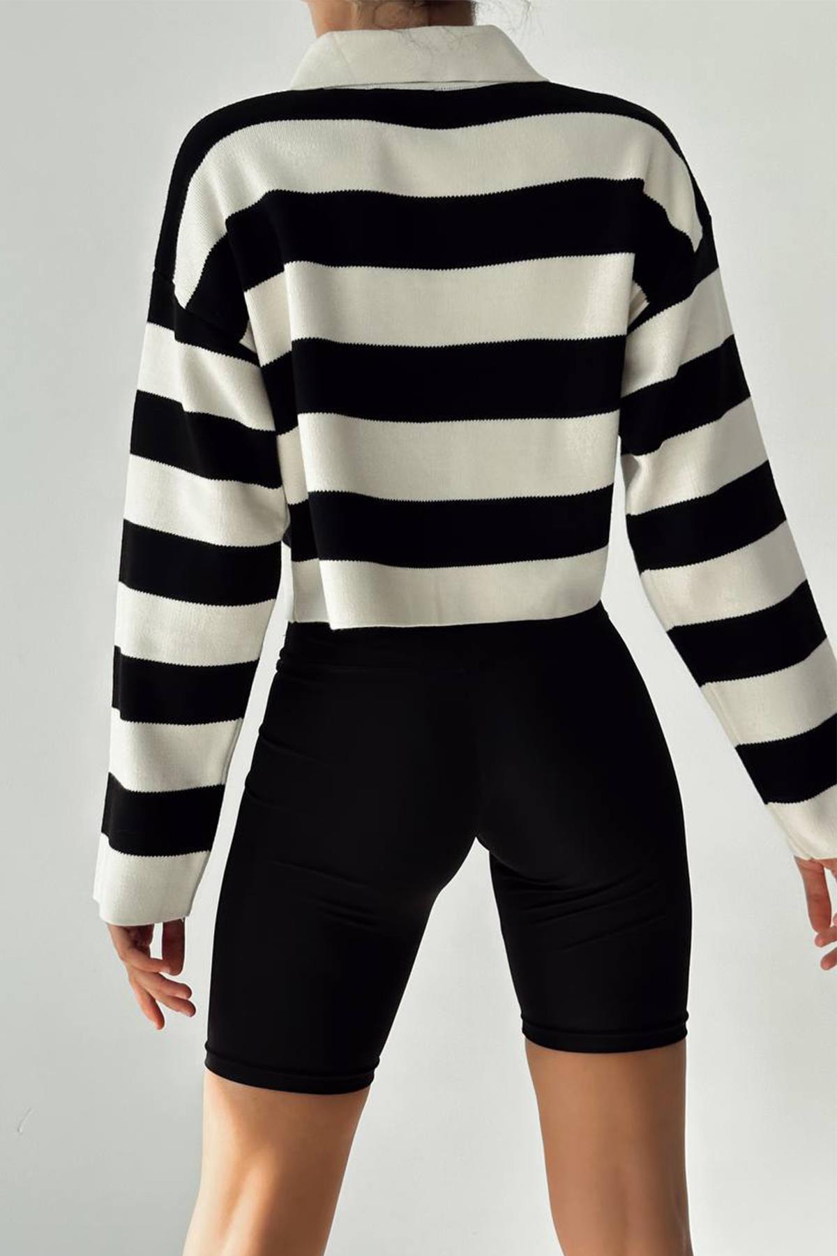 POLO YAKA TAŞLI DÜĞMELİ CROP KAZAK SİYAH-KREM