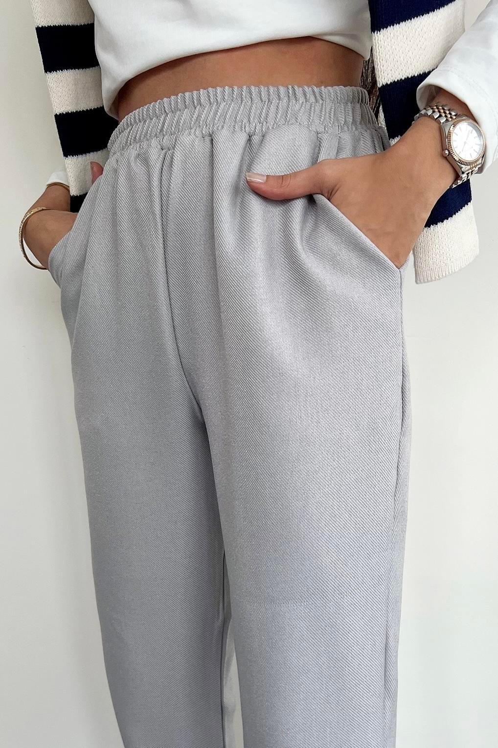 HAVUÇ KESİM BELİ LASTİKLİ KUMAŞ PANTOLON GRİ