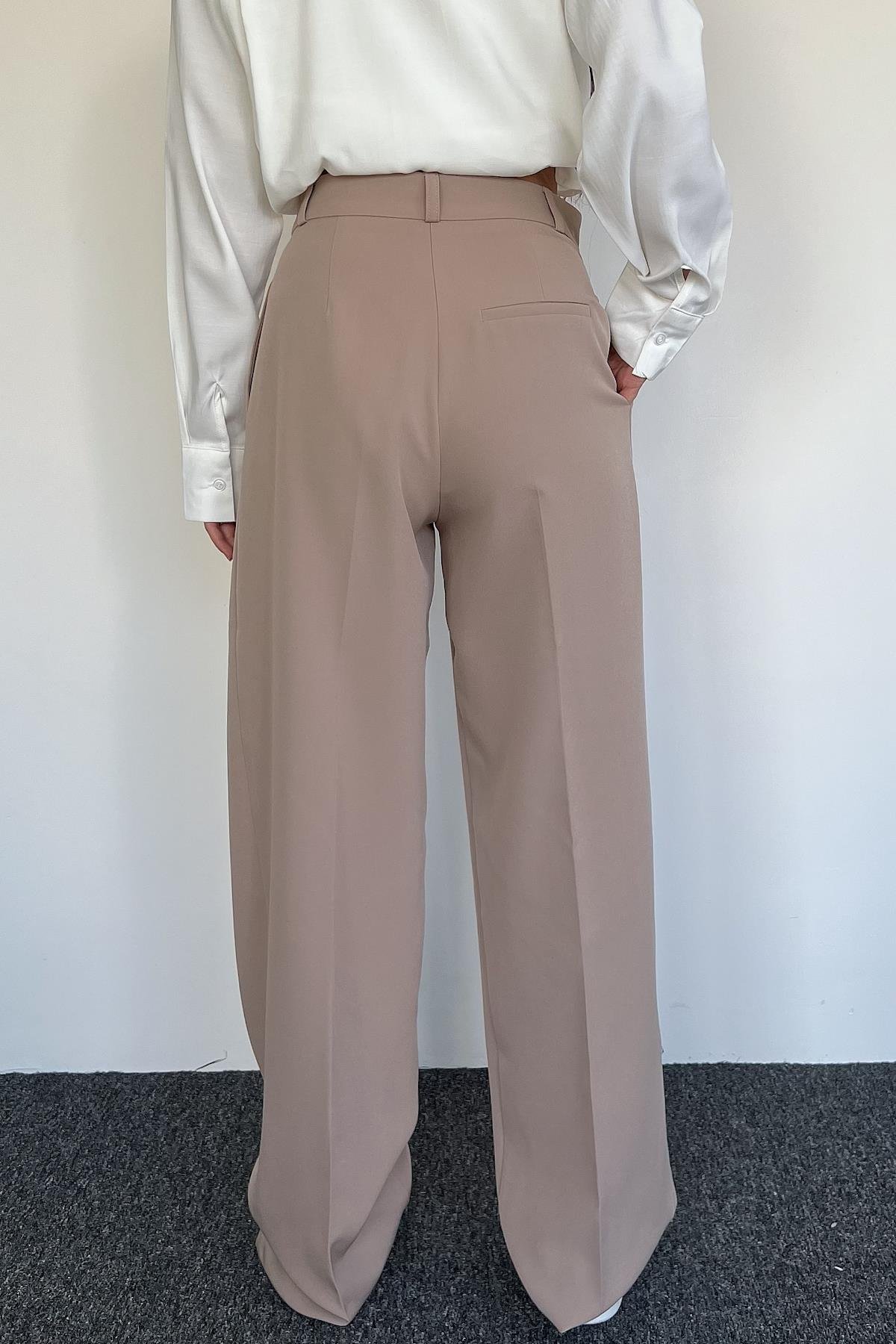 ЭКСКЛЮЗИВНЫЕ БРЮКИ СО СКЛИСАМИ ПЕРЕДНЕЙ ЧАСТИ