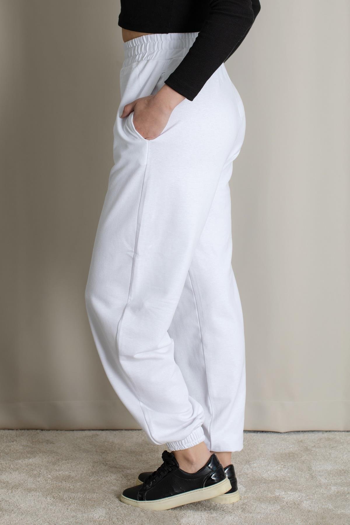 TAŞ DETAYLI PANTOLON BEYAZ