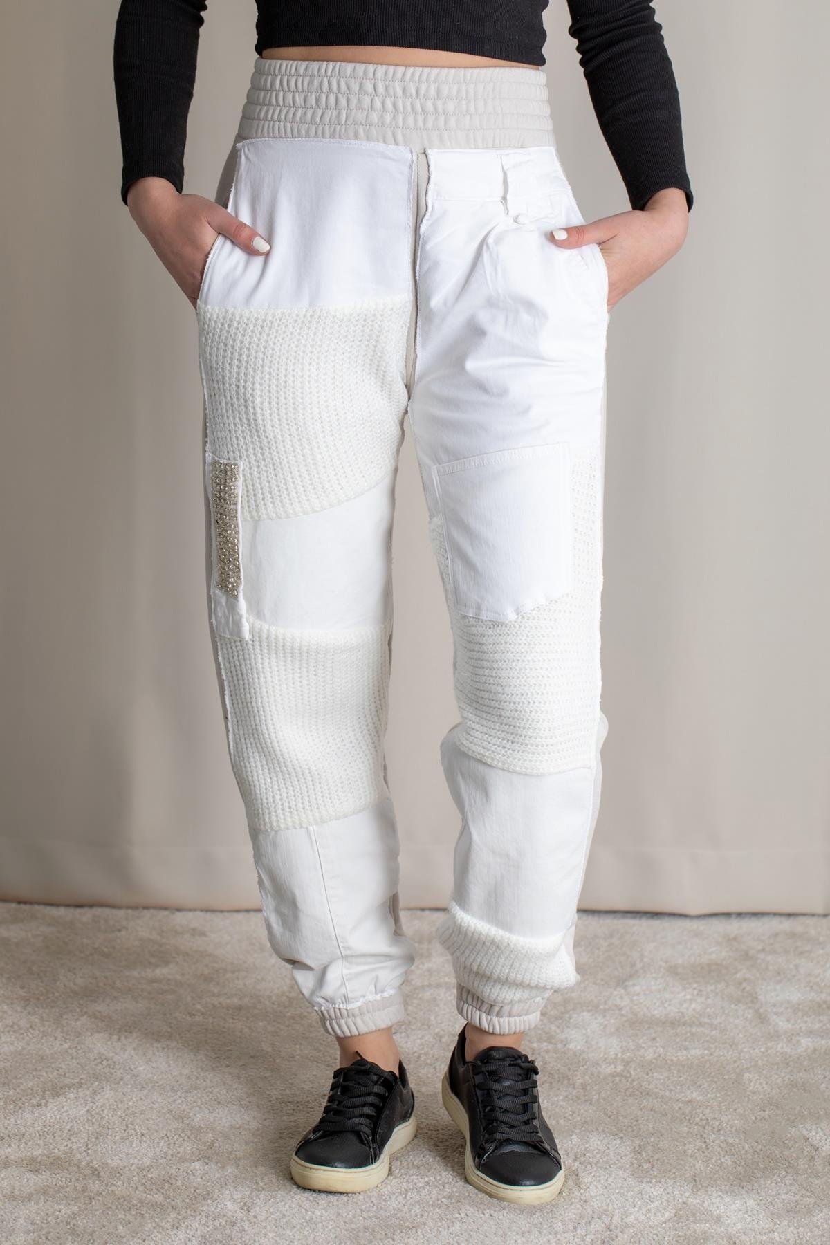 TAŞ VE TRİKO DETAYLI PANTOLON BEYAZ