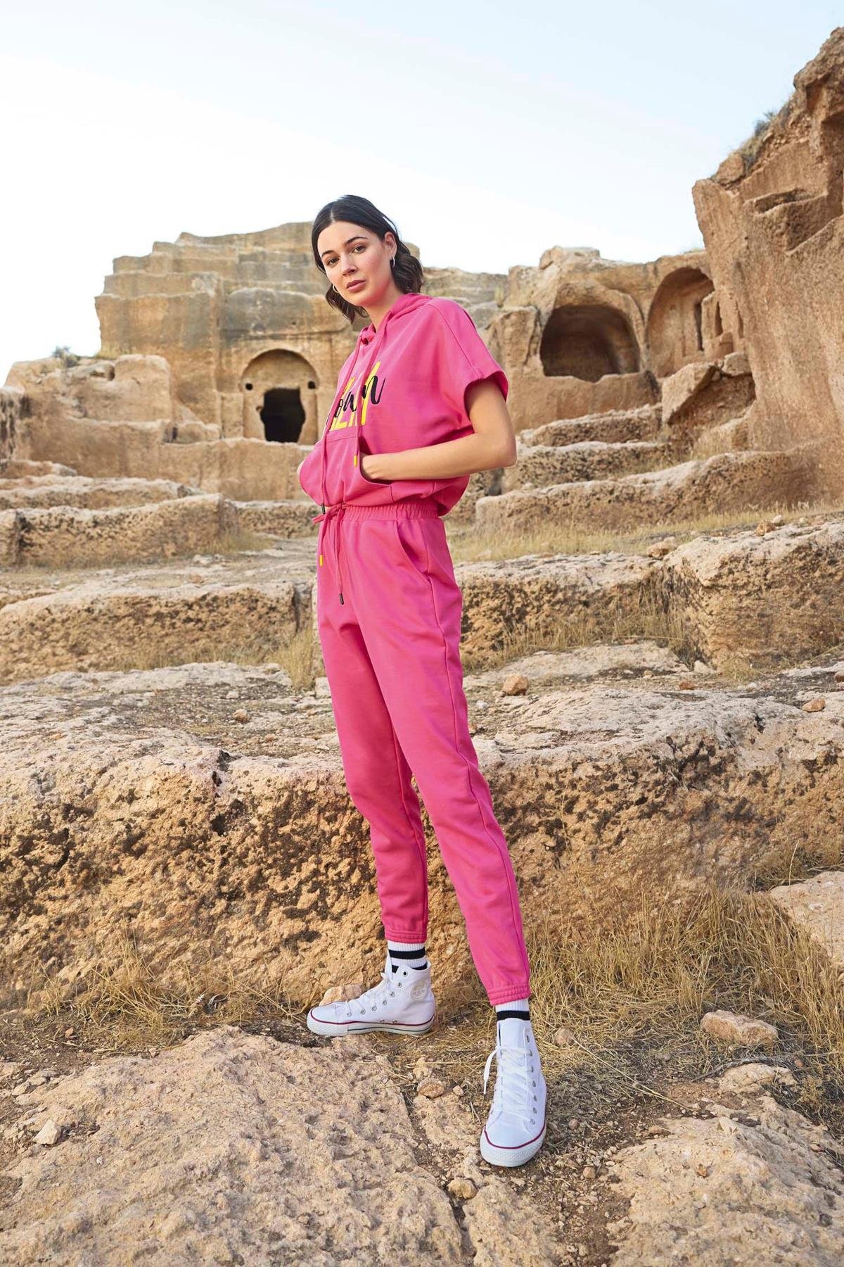 23089 EŞOFMAN TK. K. K. PEMBE