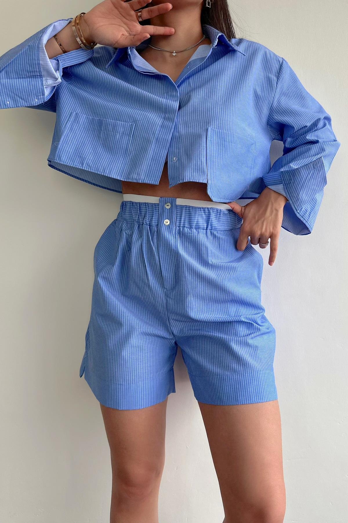 HIJAB WAIST AND BUTTON DETAILED SHORTS