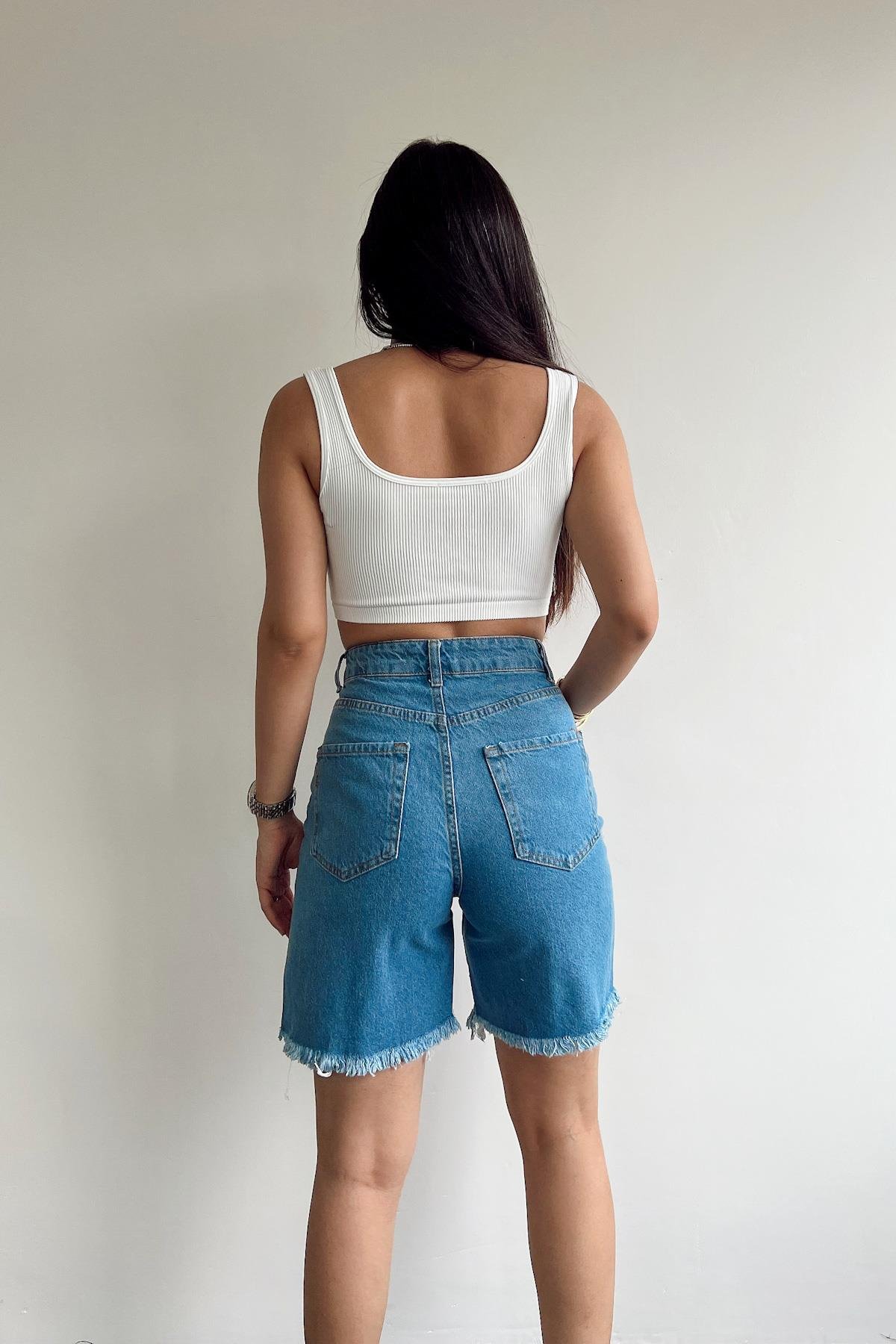 شورت برمودا بأهداب للاسترخاء