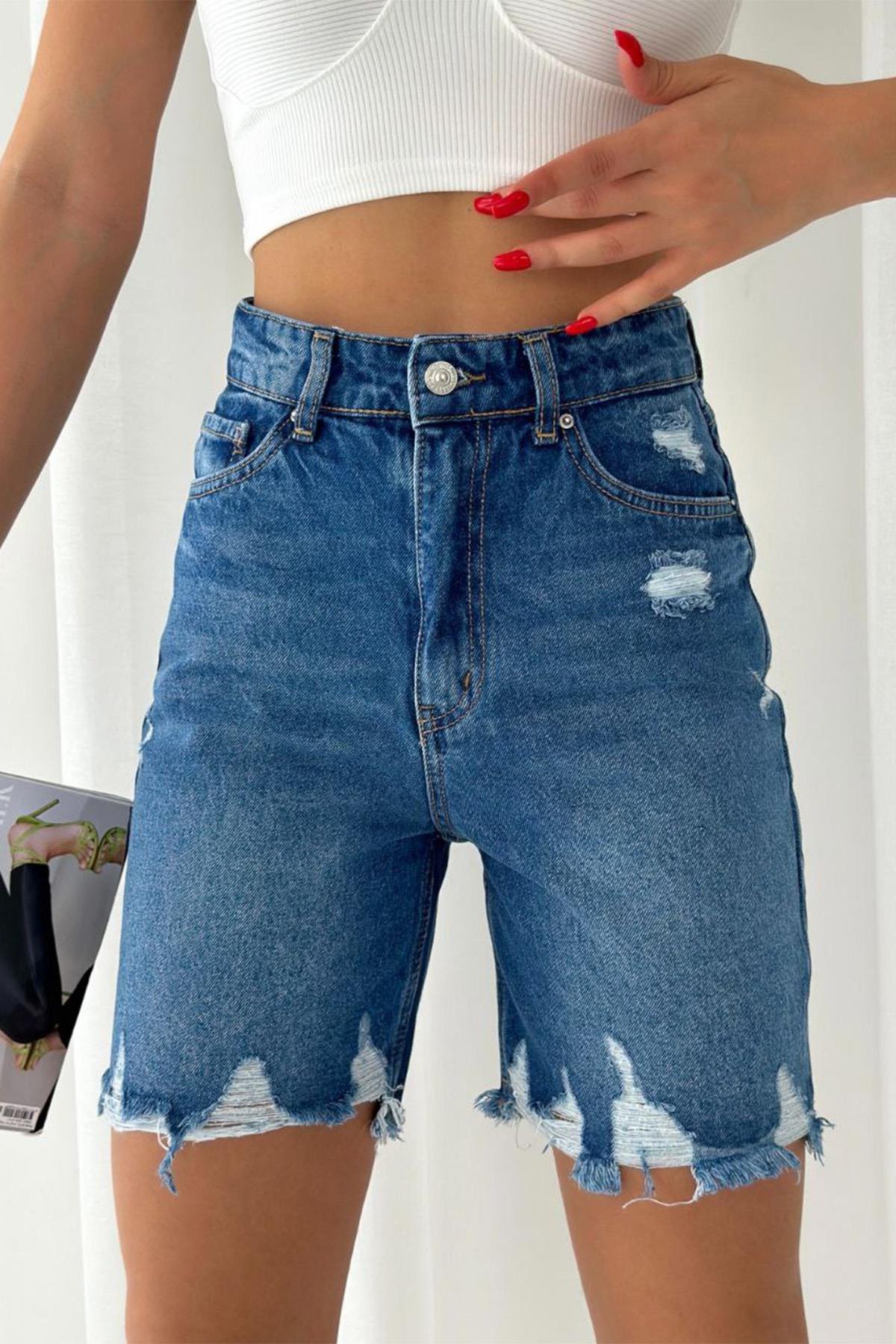 شورت برمودا بأهداب للاسترخاء