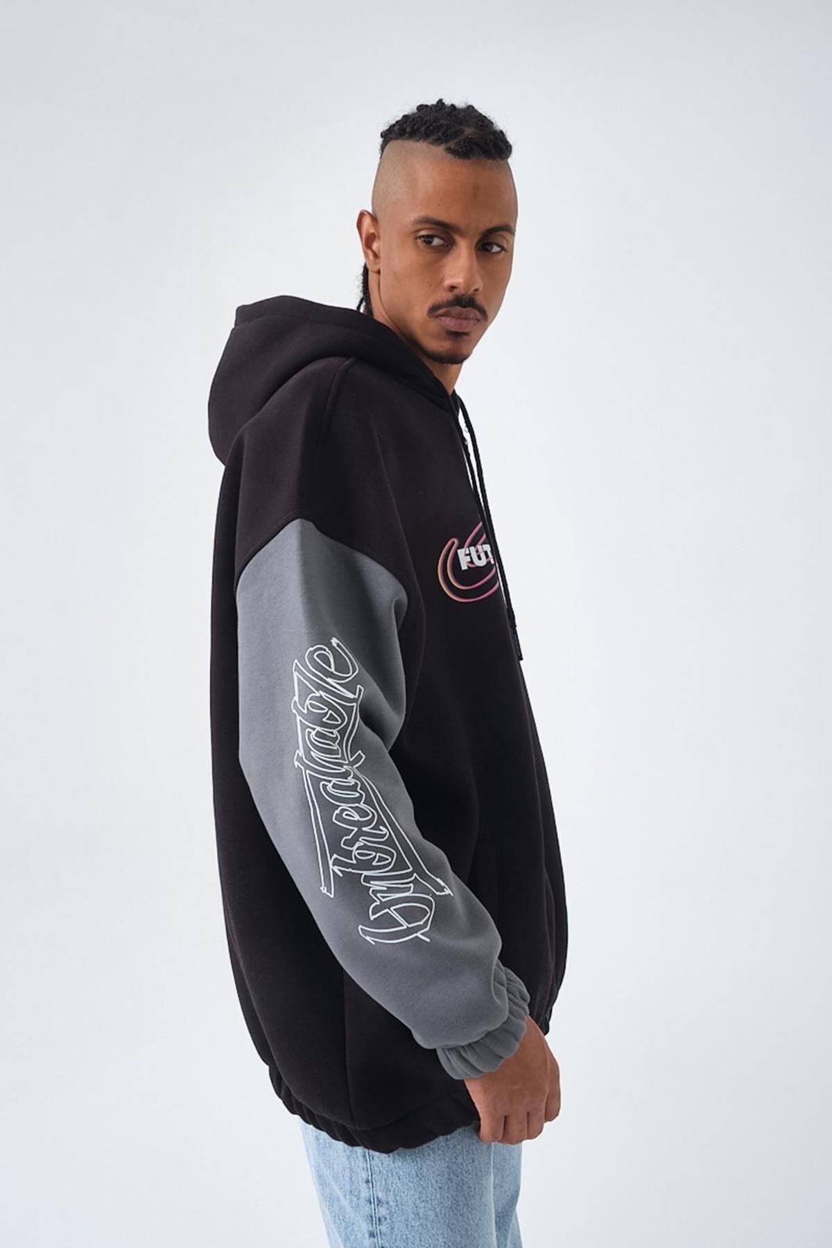 FUTURE FANTASY-SWEATSHIRT