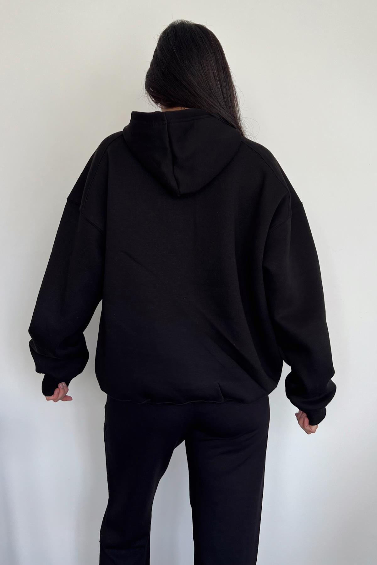 БАЗОВЫЙ СВИТШОТ С КАПЮШОНОМ