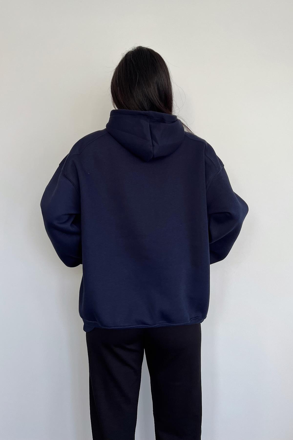 BASIC-SWEATSHIRT MIT KAPUZE