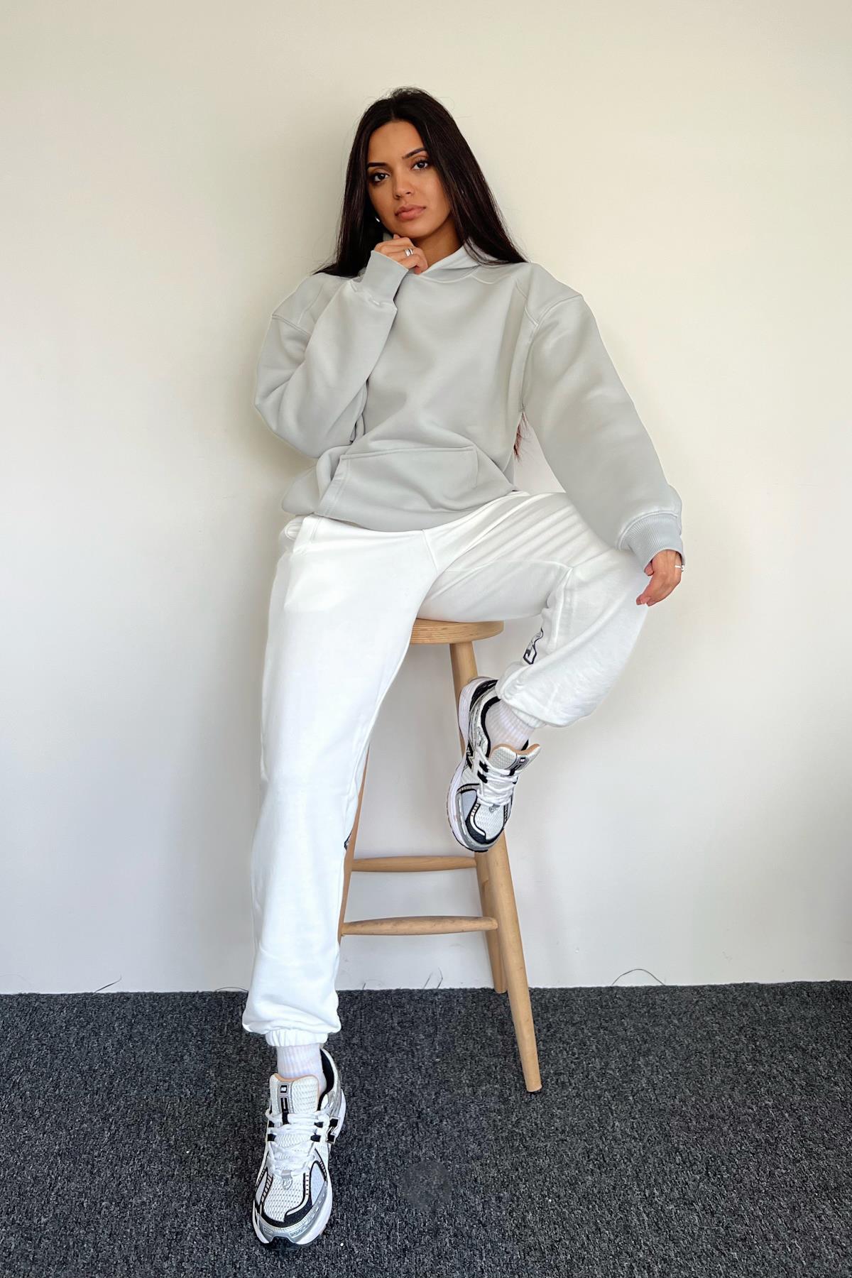 BASIC-SWEATSHIRT MIT KAPUZE