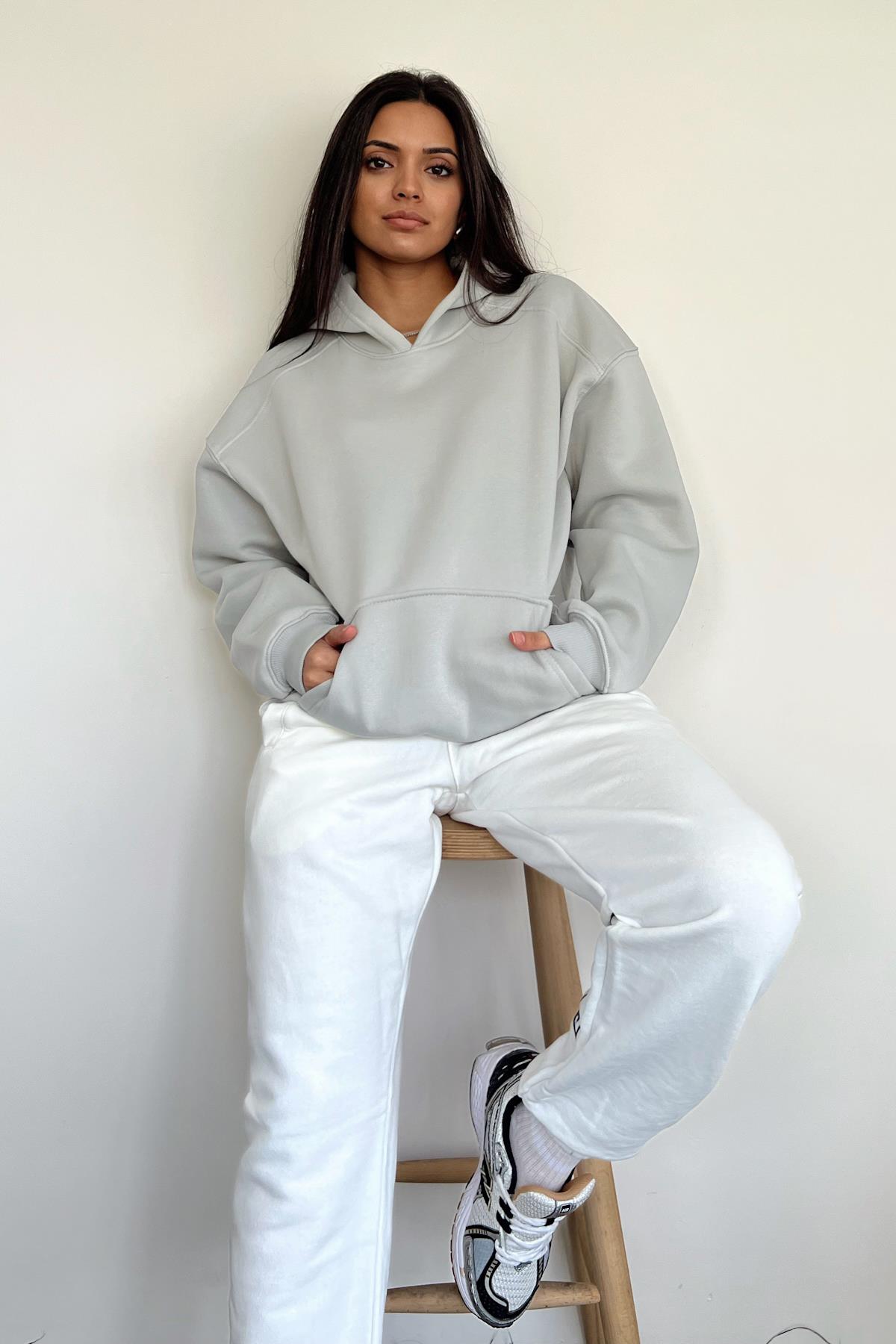 BASIC-SWEATSHIRT MIT KAPUZE