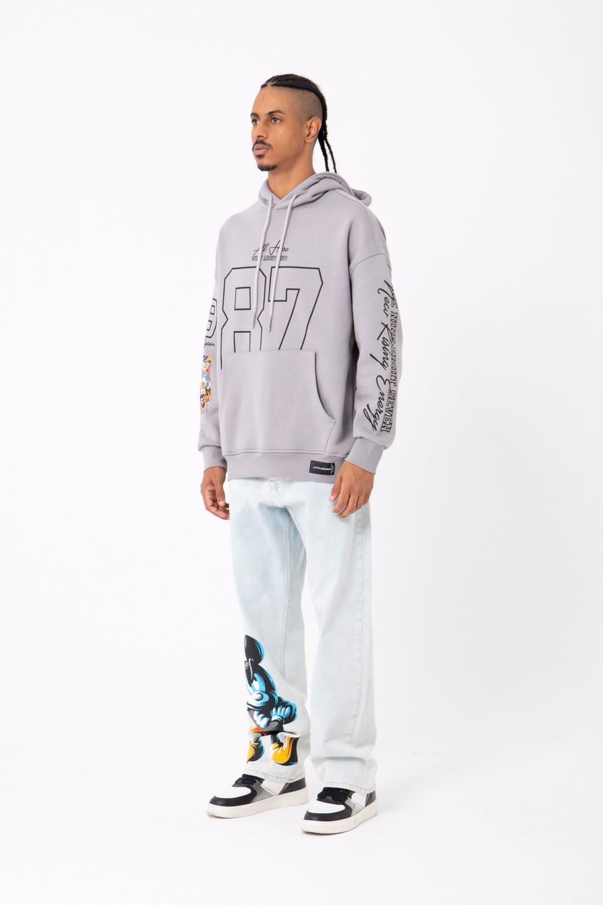 СТАРАЯ ШКОЛА С КАПЮШОНОМ