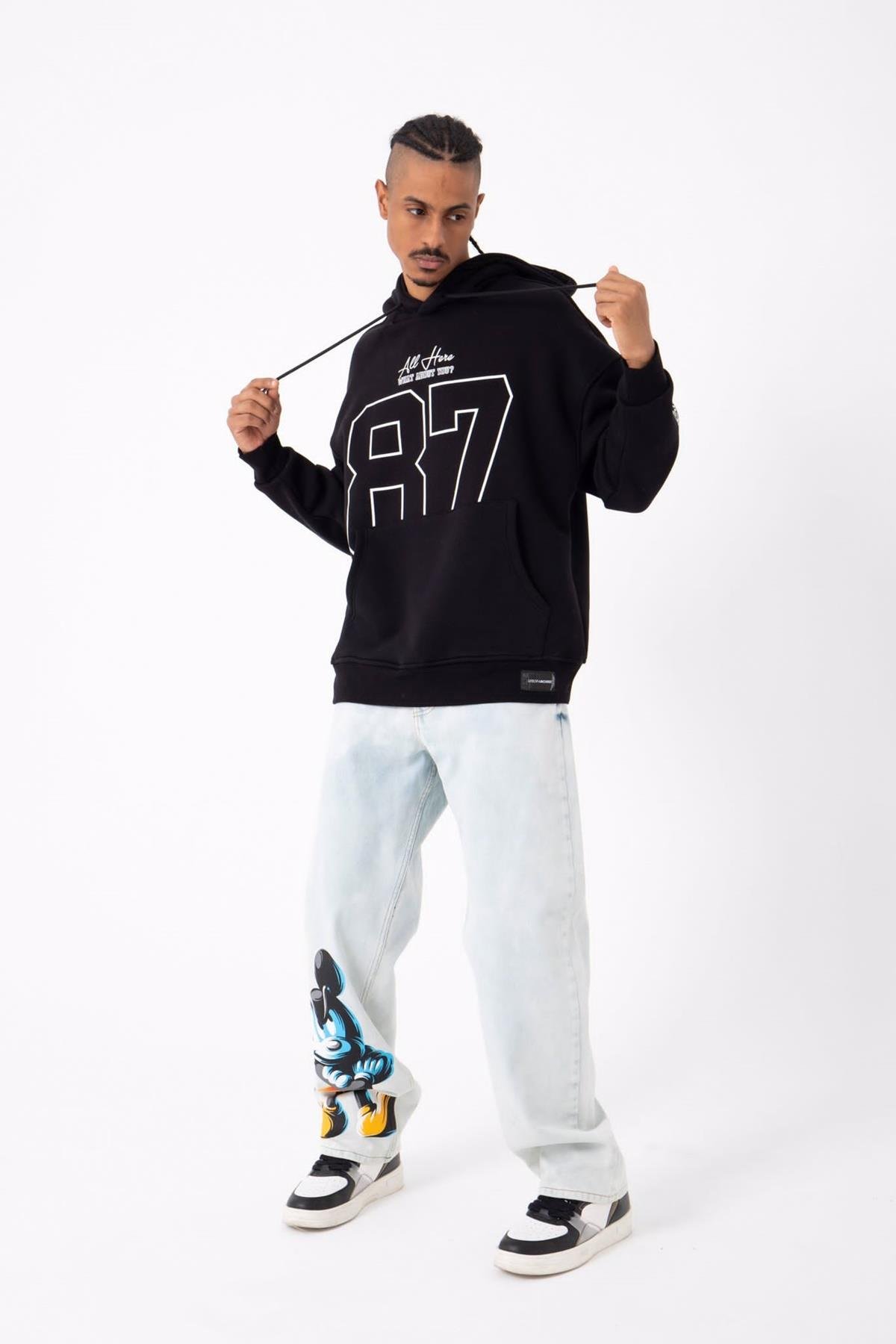 СТАРАЯ ШКОЛА С КАПЮШОНОМ