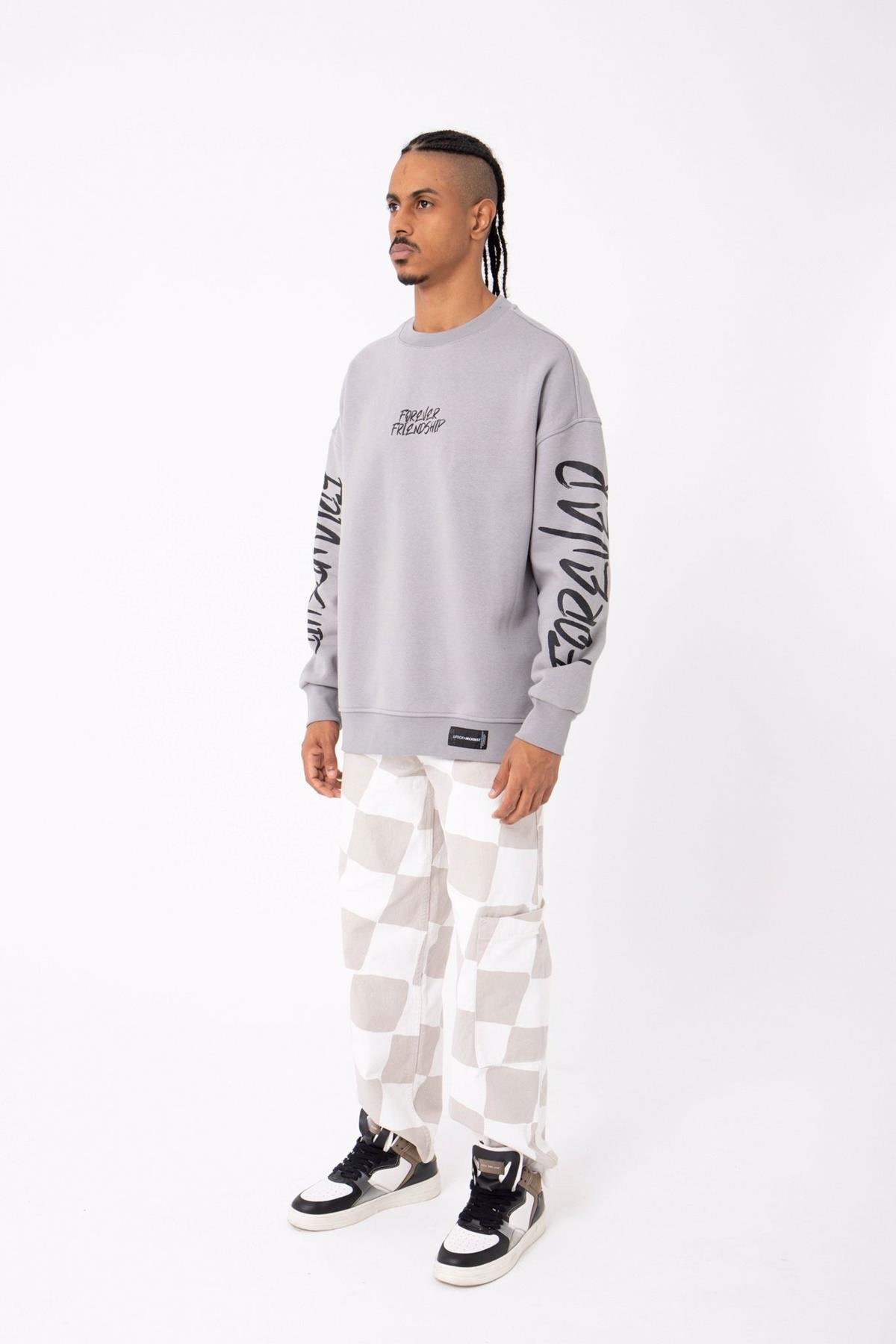 OLD-SCHOOL-SWEATSHIRT