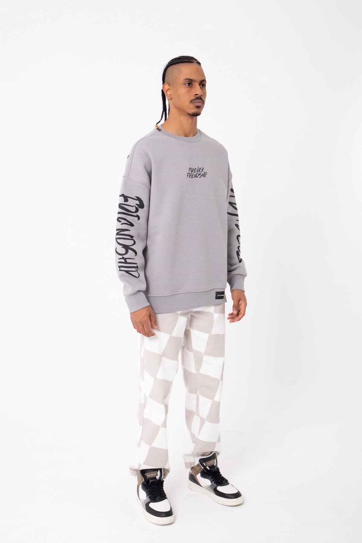 OLD-SCHOOL-SWEATSHIRT