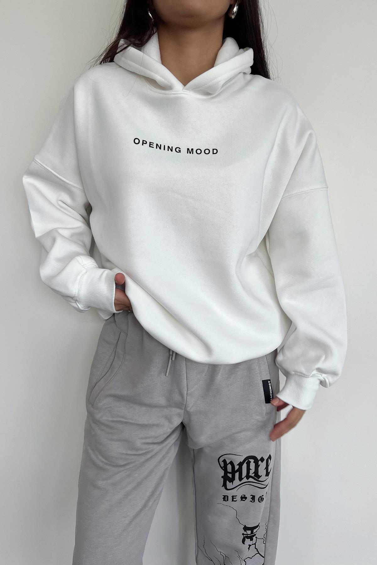 СВИТШОТ С КАПЮШОНОМ И ОТКРЫВАЮЩИМСЯ ПЕРЕДОМ НА СПИНЕ