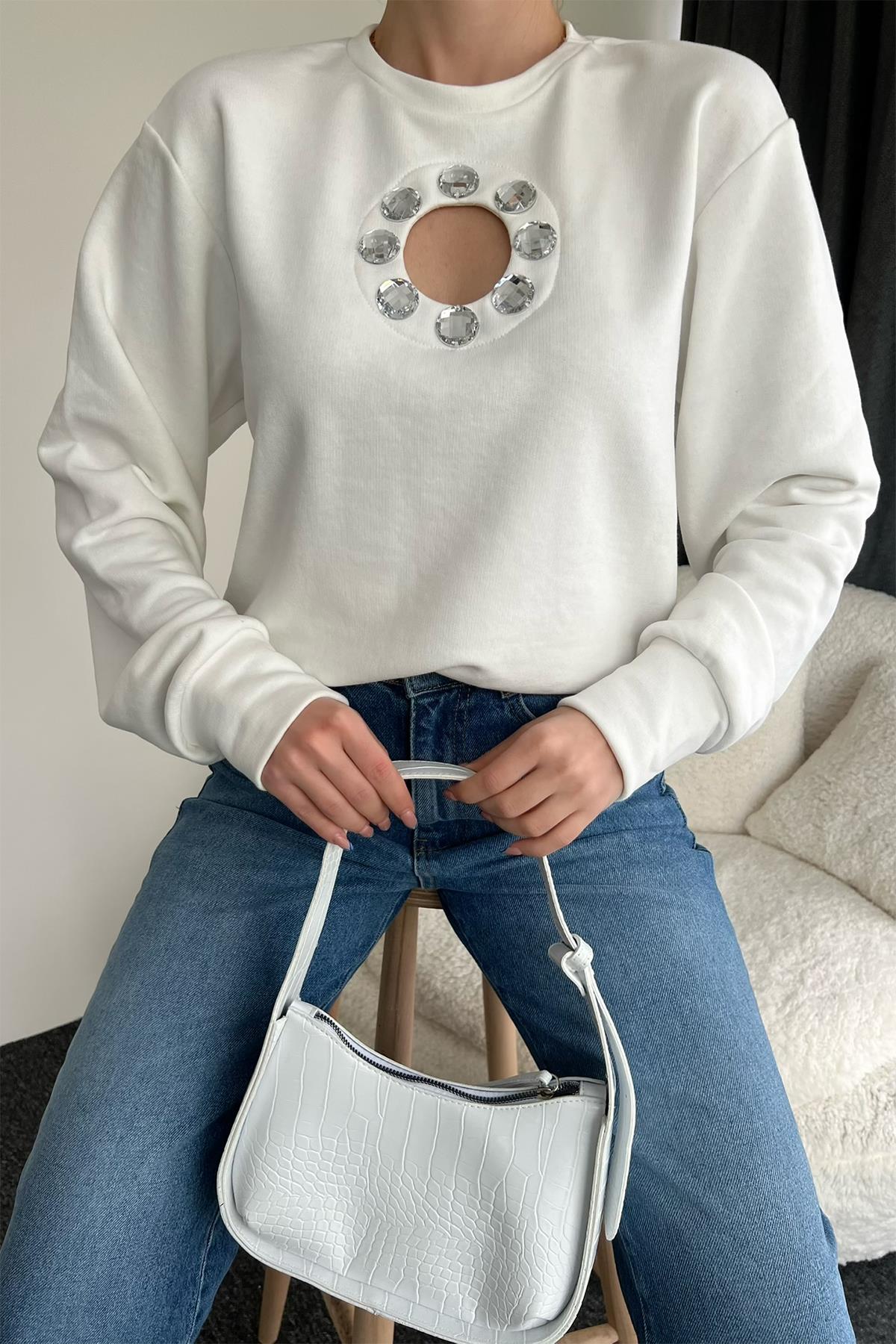 СВИТШОТ С ОКНОМИ И КАМНЯМИ