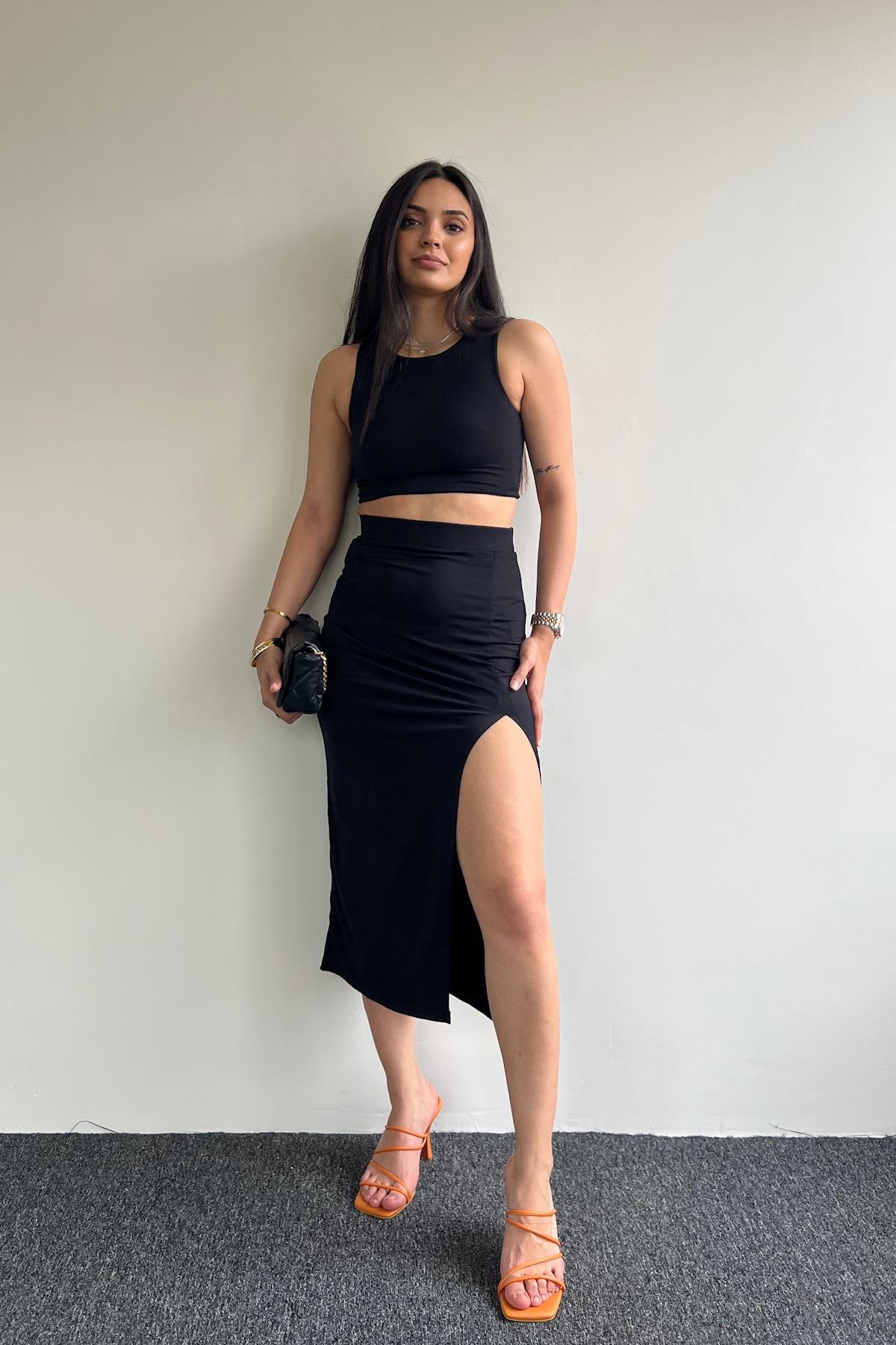 ÄRMELLOSER CROP-ROCK-ANZUG