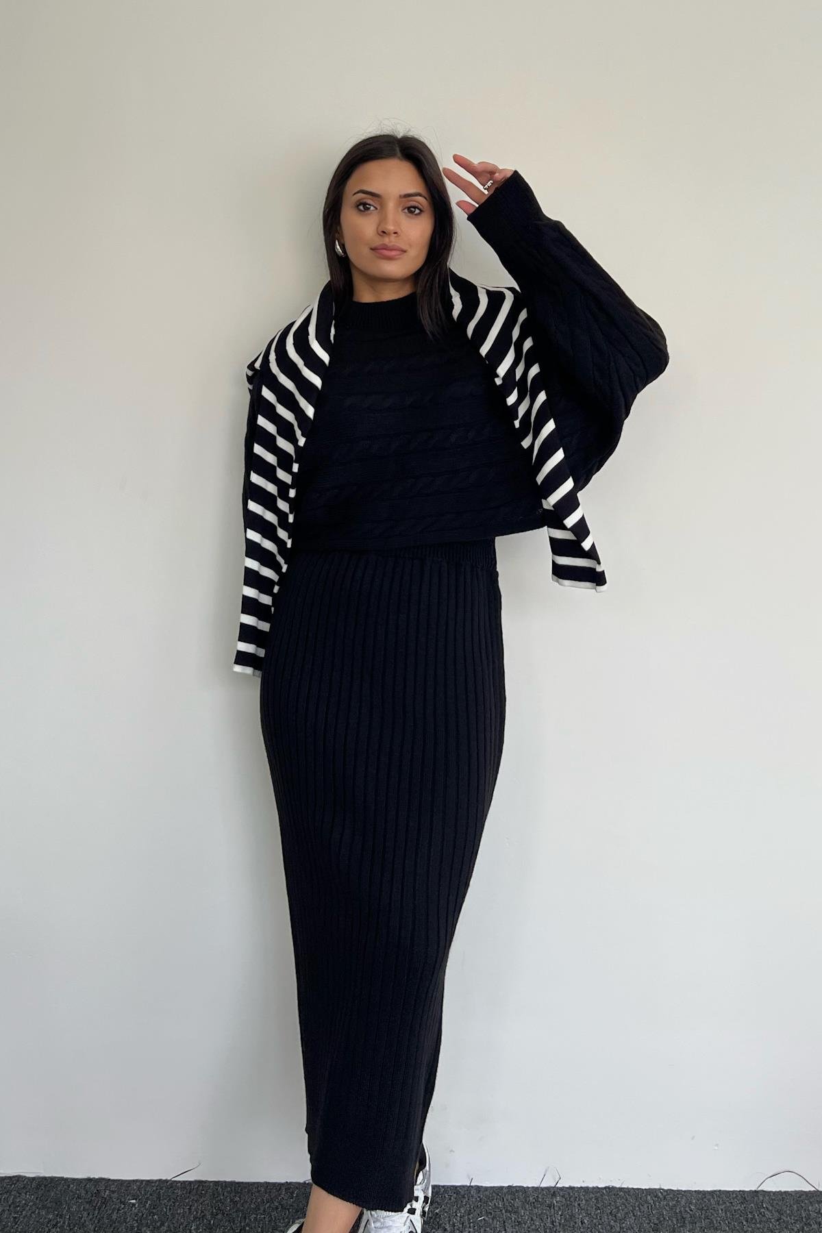 ТРИКОТАЖНЫЙ КОСТЮМ С ЮБКОЙ БАТ