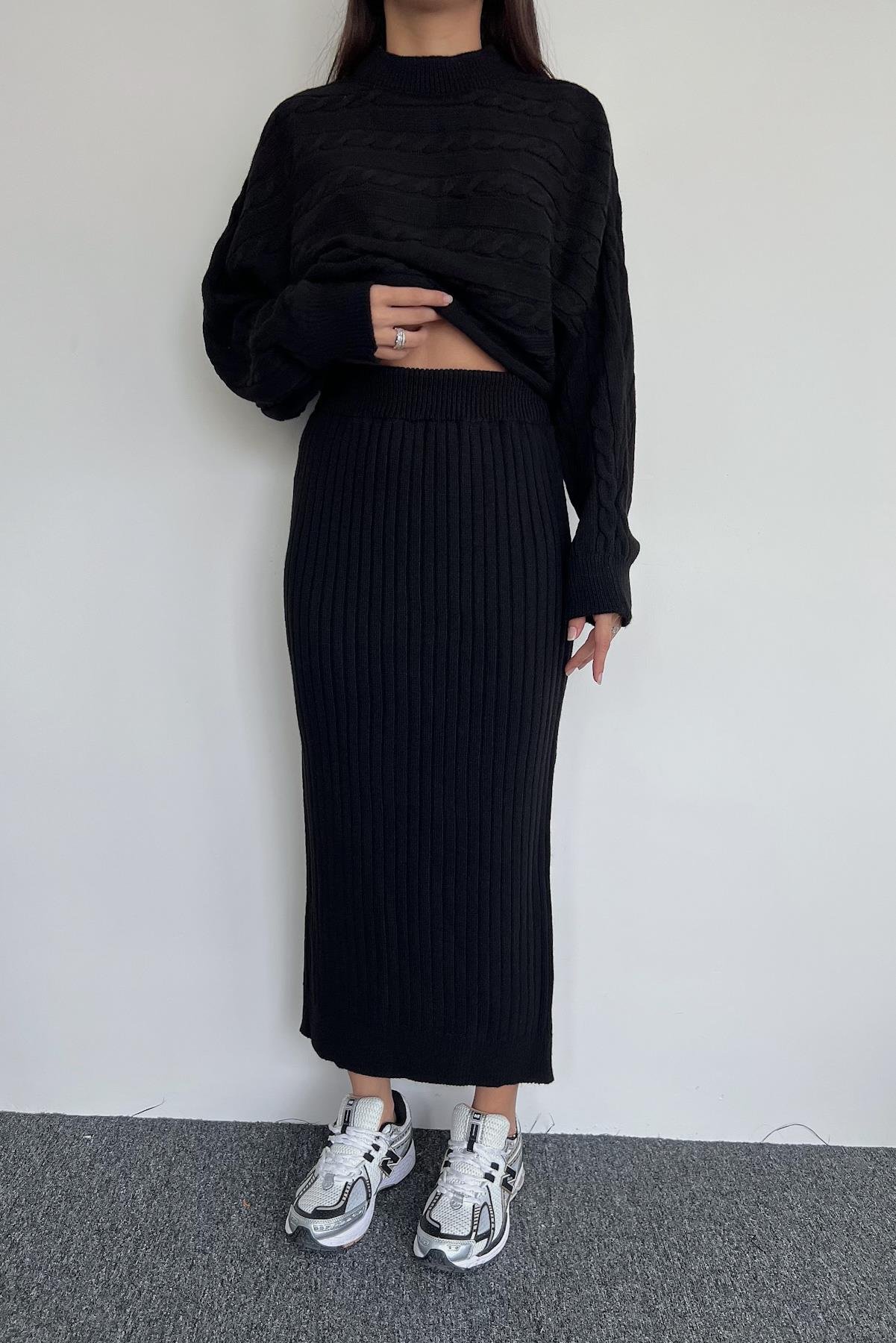 YARASA ETEKLİ TRİKO TAKIM SİYAH