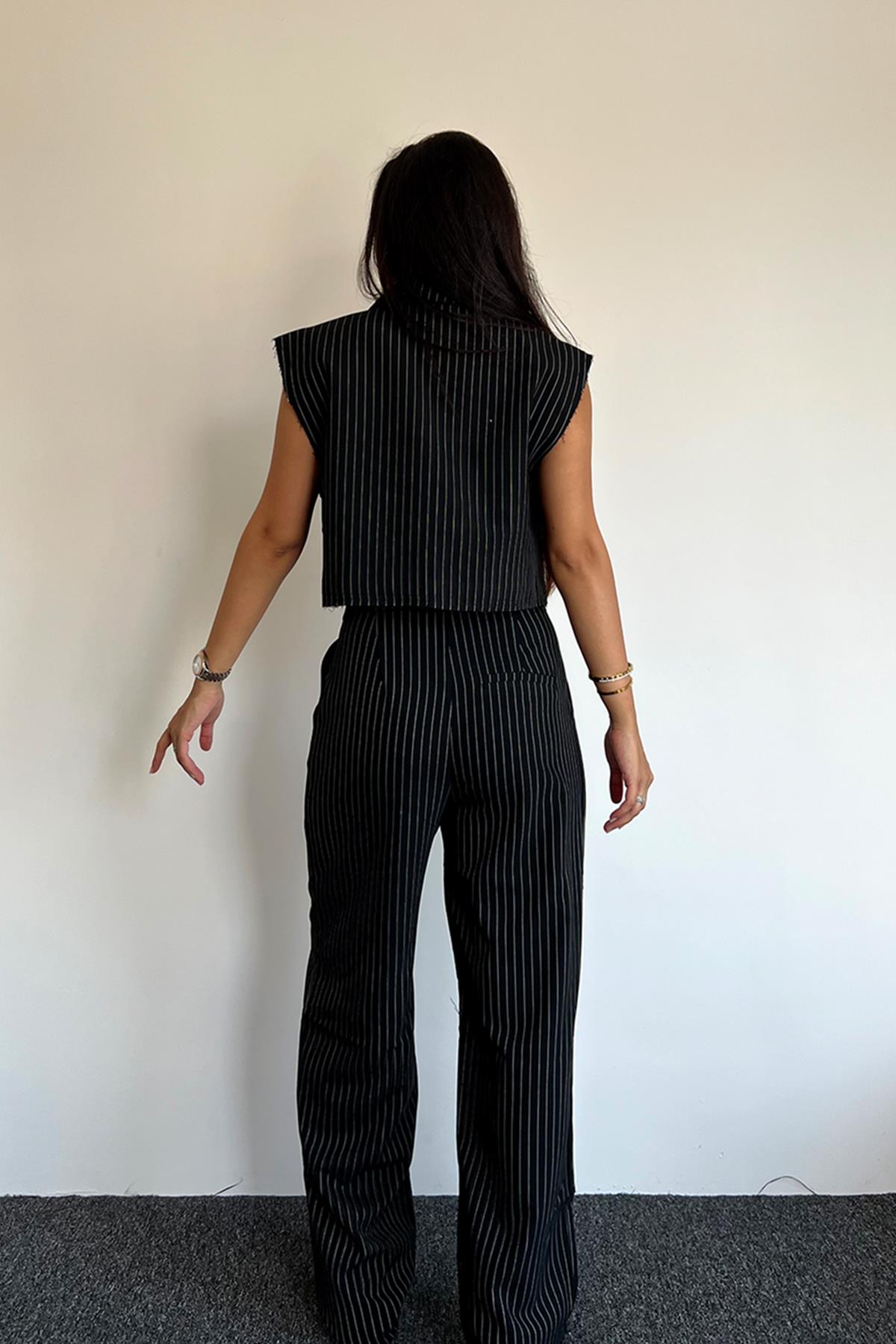 YELEK PANTOLON ÇİZGİLİ TAKIM SİYAH