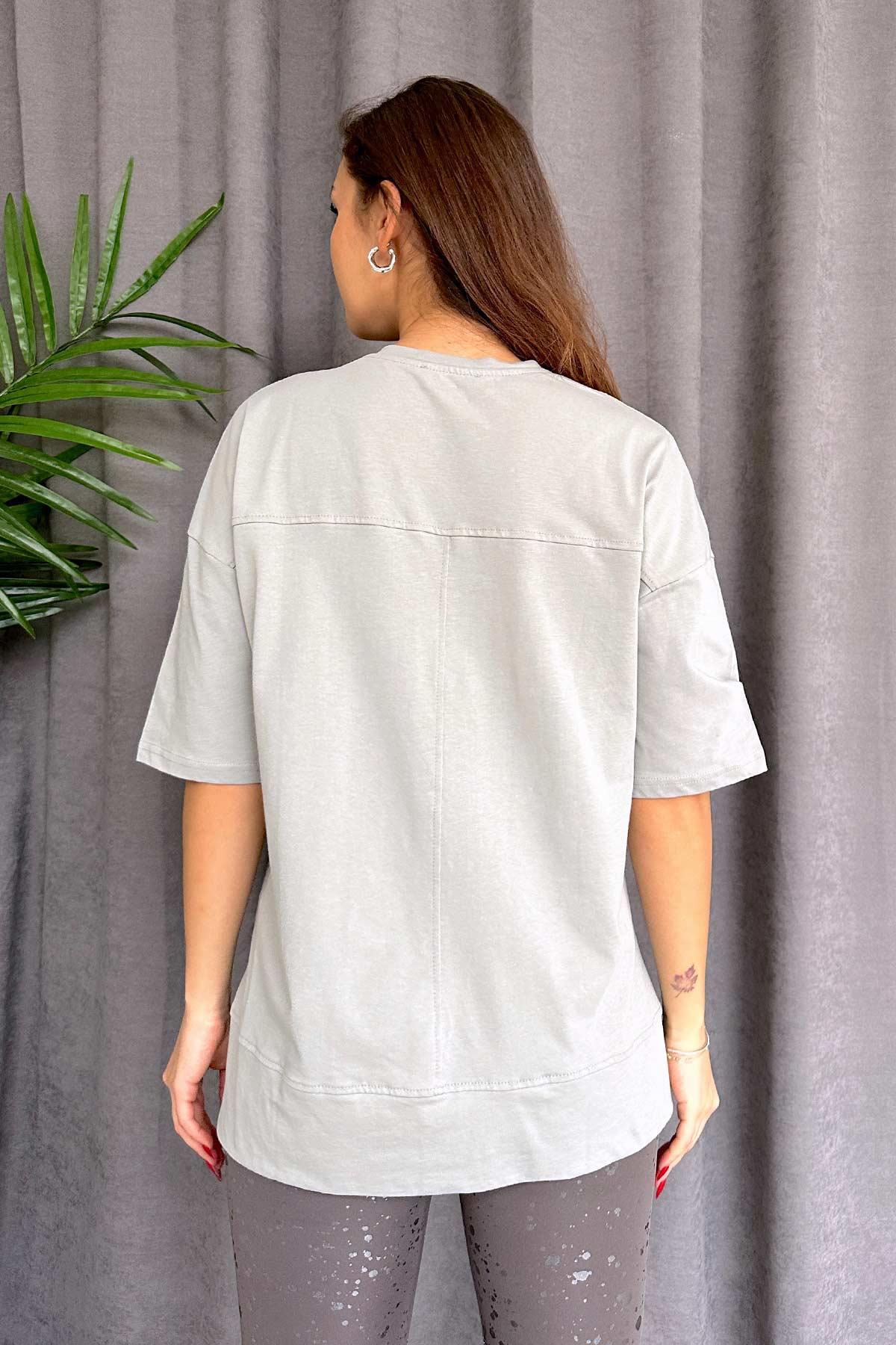 ETEĞİ YIRTMAÇ DETAYLI OVERSİZE PARÇALI TİŞÖRT GRİ