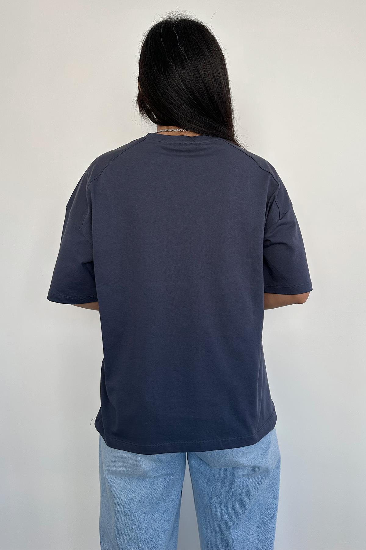 KISA KOLLU OVERSİZE OMZU PATLI TİŞÖRT ANTRASİT