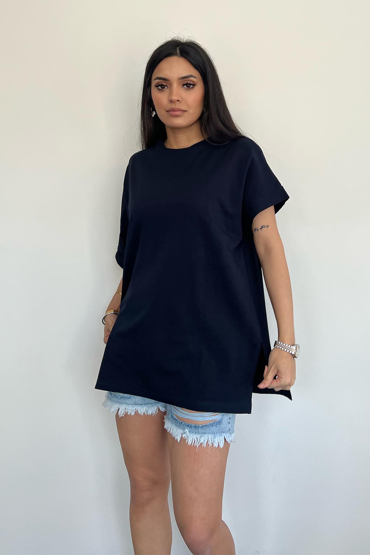 KOLU KATLAMALI OVERSİZE BİSİKLET YAKA TİŞÖRT LACİVERT