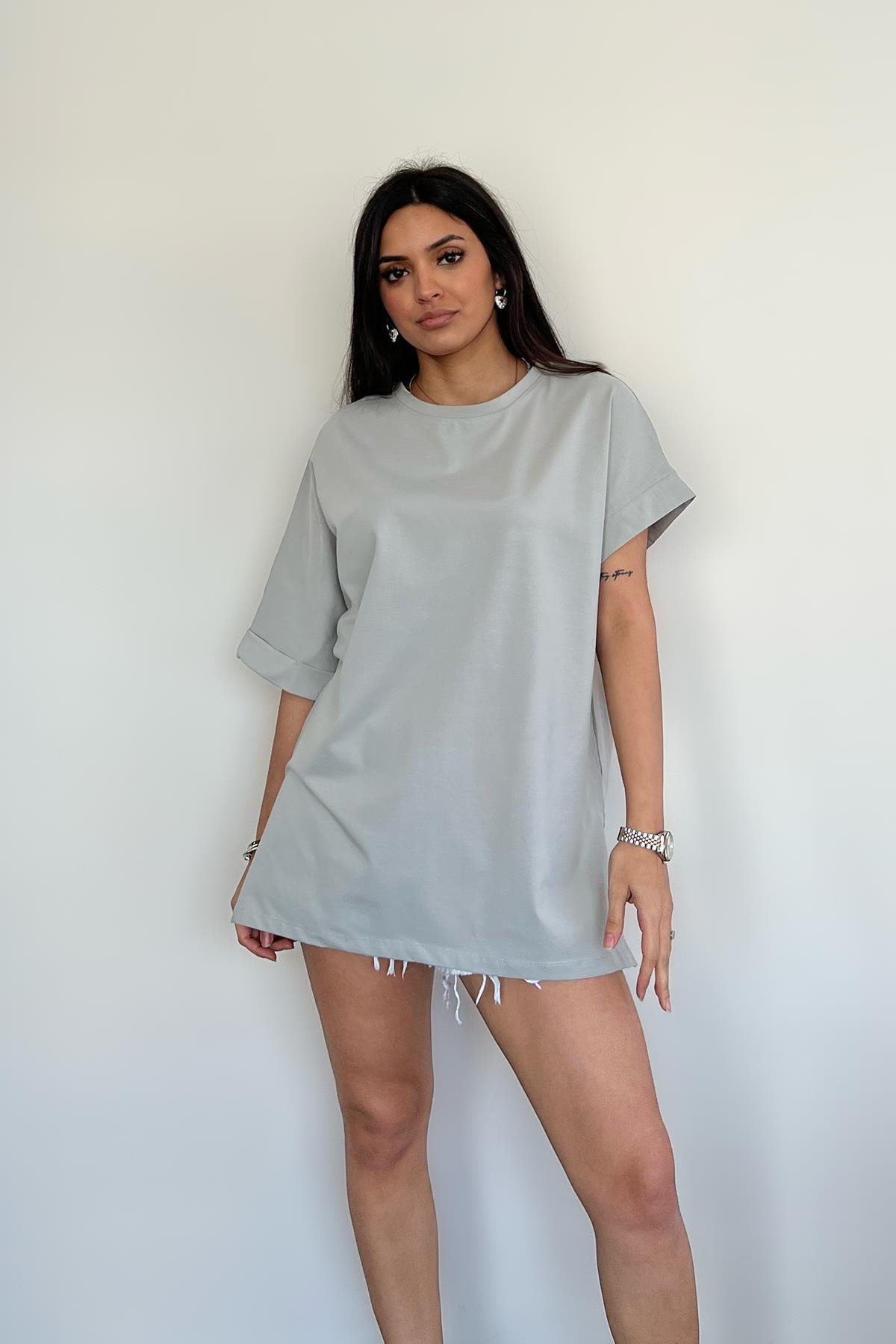 KOLU KATLAMALI OVERSİZE BİSİKLET YAKA TİŞÖRT GRİ