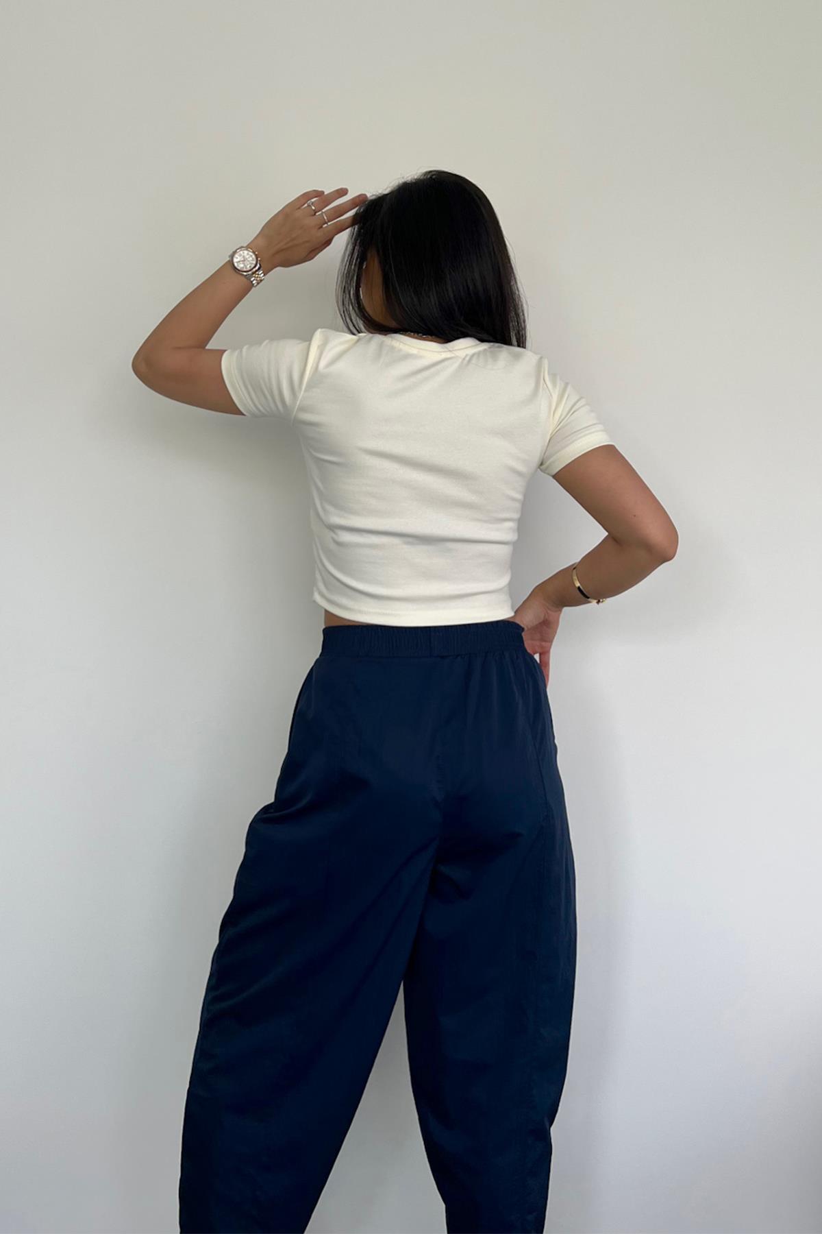 تي شيرت ليكرا ريبون الأساسي