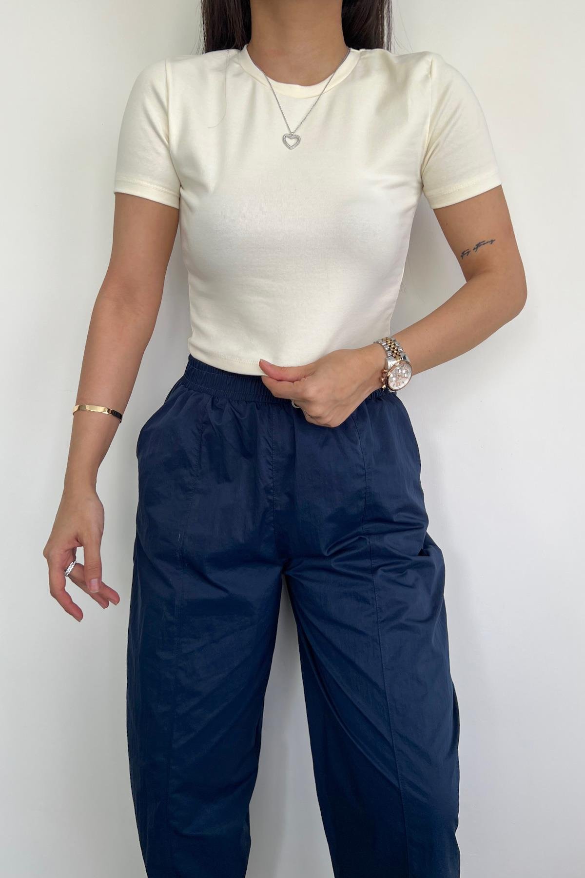 تي شيرت ليكرا ريبون الأساسي