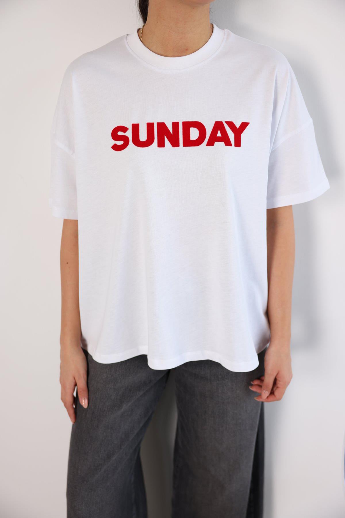 SUNDAY BASKILI TİŞÖRT BEYAZ