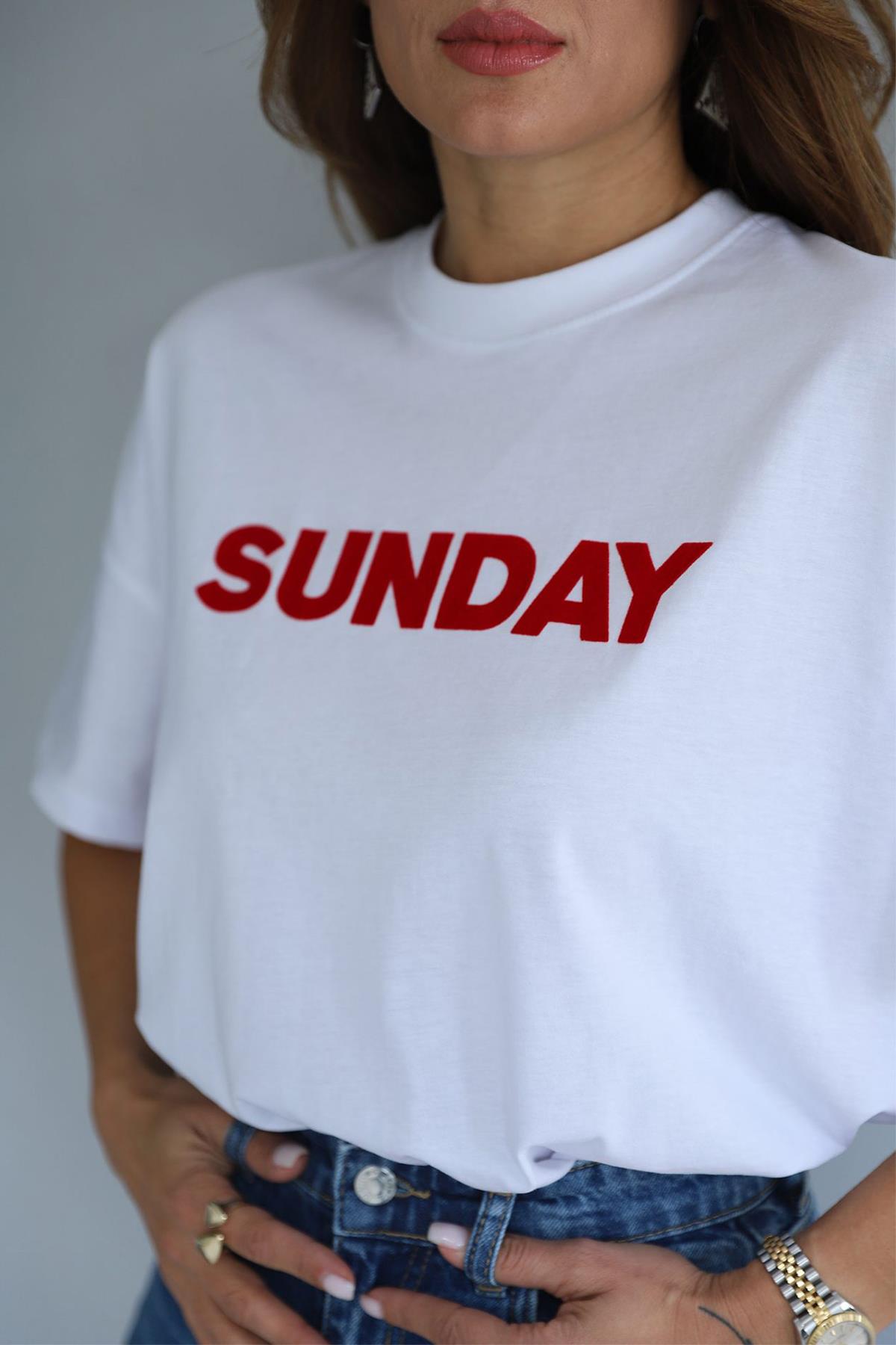 SUNDAY BASKILI TİŞÖRT BEYAZ