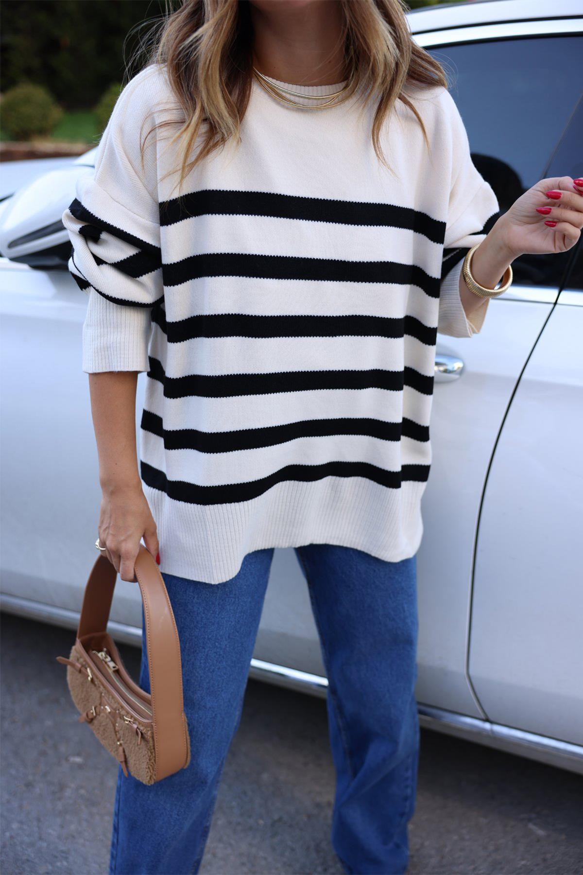 TURTLEneck STRIPED KNIT SWEATER