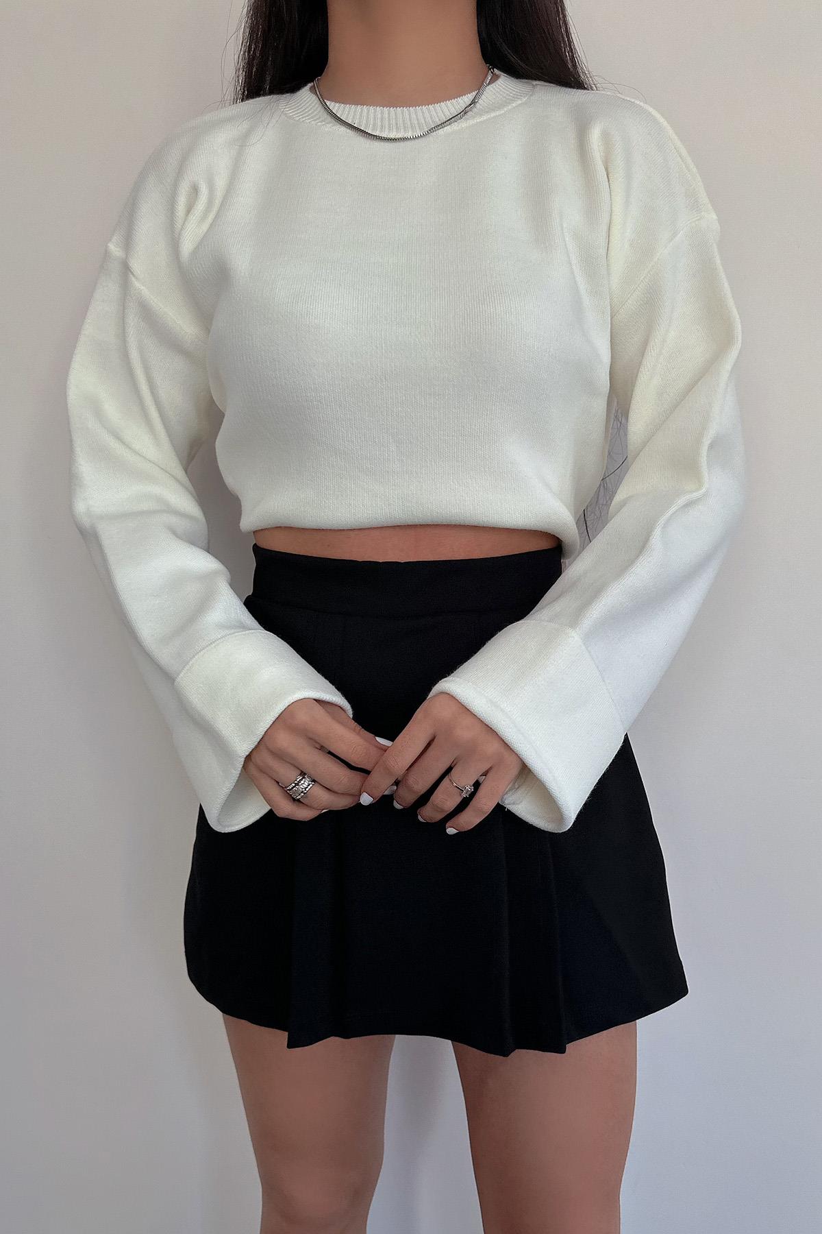 BİSİKLET YAKA UZUN KOLLU CROP TRİKO EKRU