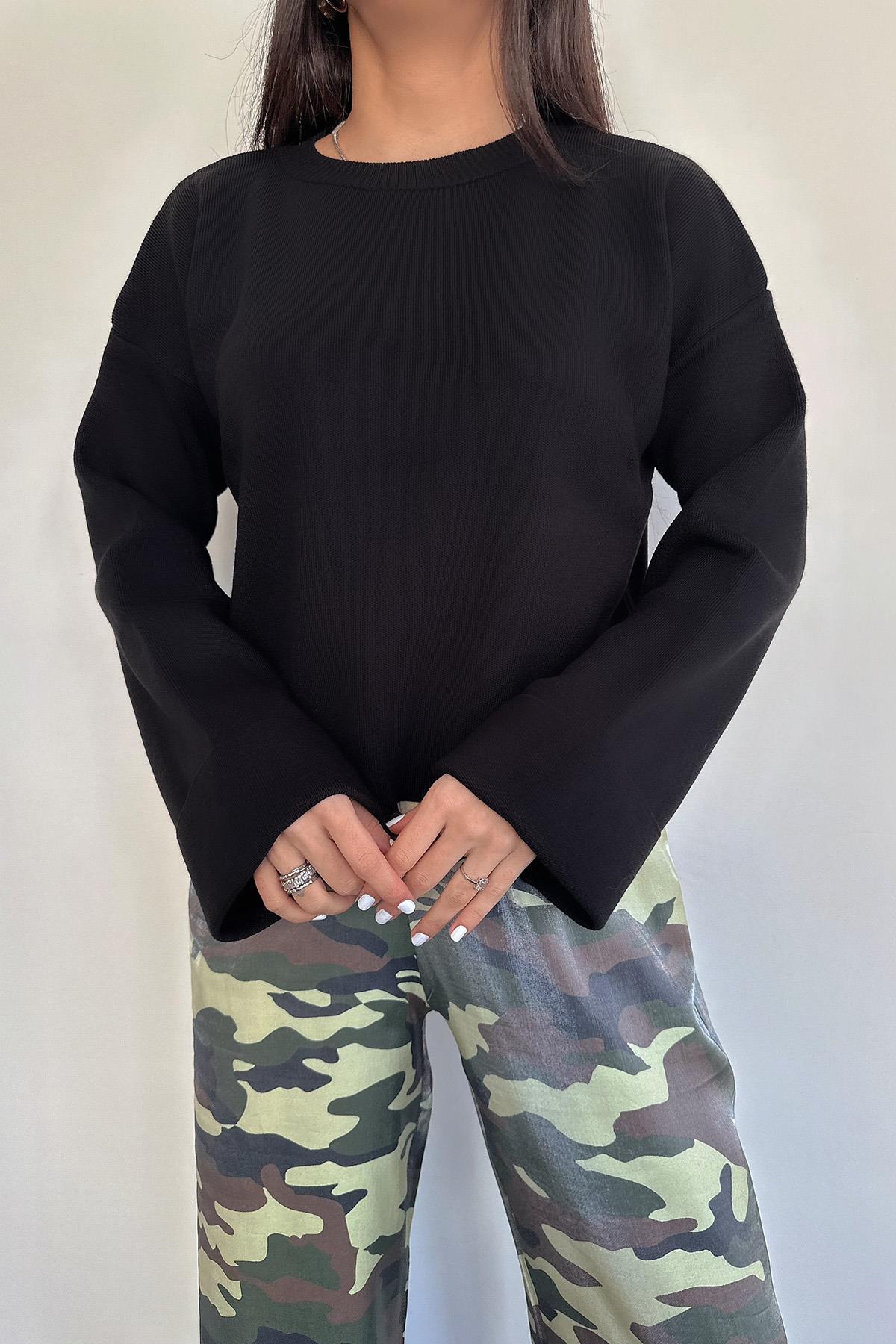 BİSİKLET YAKA UZUN KOLLU CROP TRİKO SİYAH