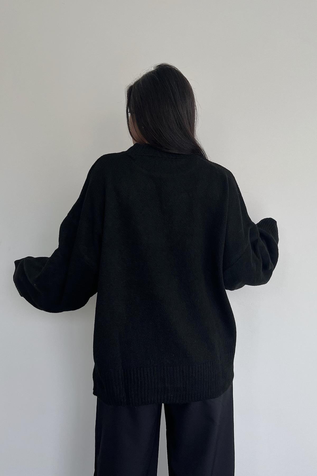 ТРИКОТАЖ ОВЕРСАЙЗ, МЯГКИЙ СВИТЕР